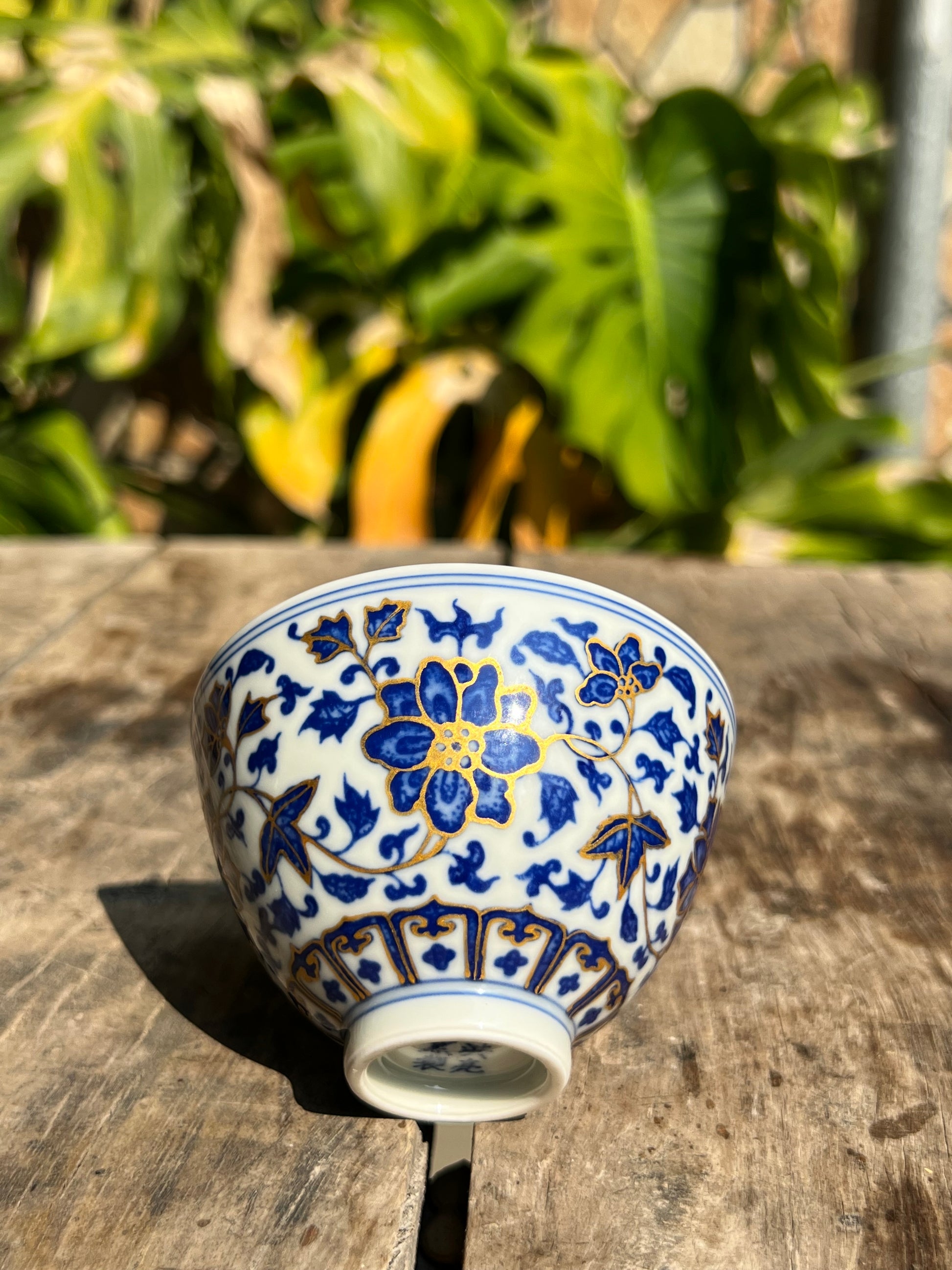 This is a Chinese Jingdezhen blue and white porcelain flower teapot gaiwan