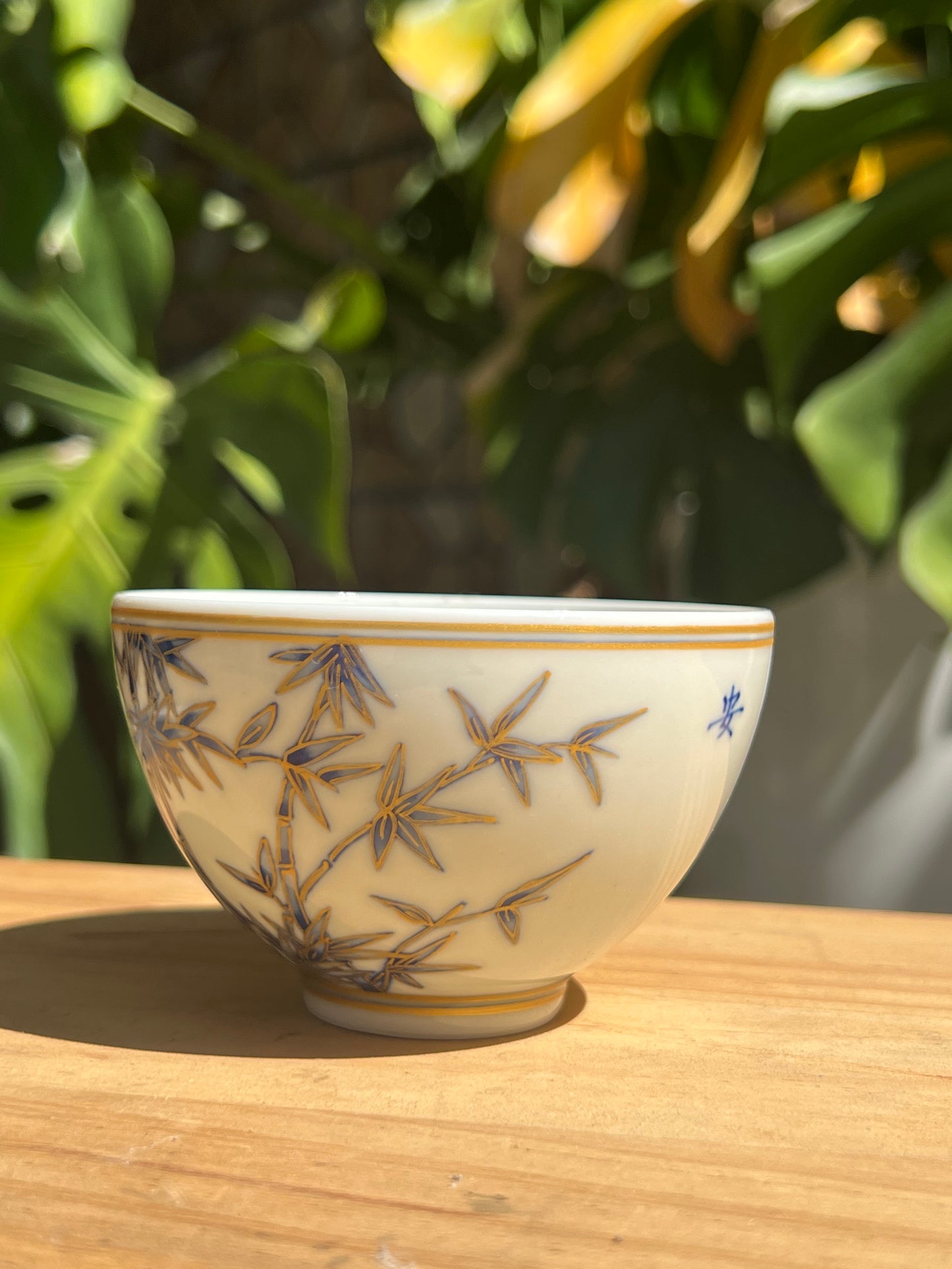 This is a Chinese Jingdezhen blue and white porcelain bamboo teacup