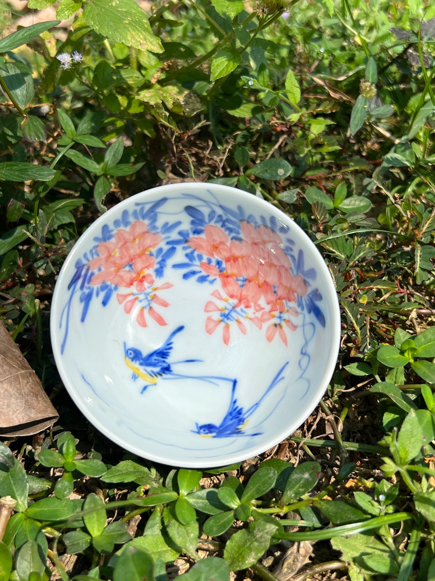 This is a Chinese Jingdezhen blue and white porcelain landscape teacup