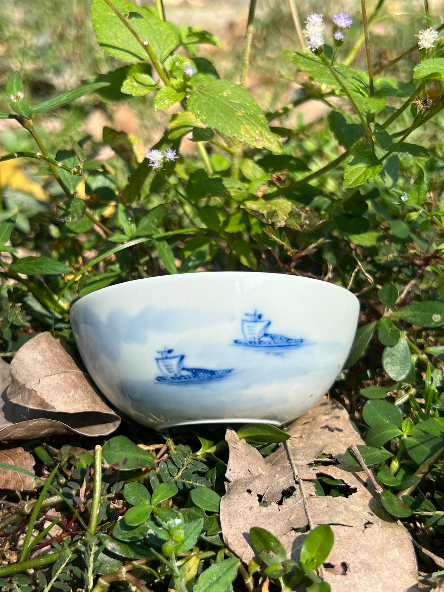 This is a Chinese Jingdezhen blue and white porcelain landscape teacup