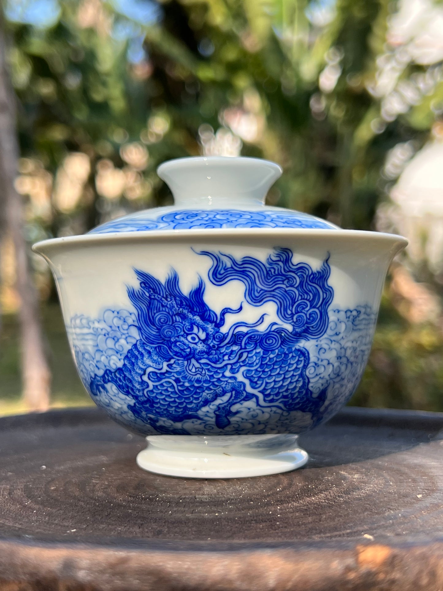 Hand Painted Chinese Qilin Gaiwan Blue And White Porcelain Pot Maker Jingdezhen Master Ceramic Artwork