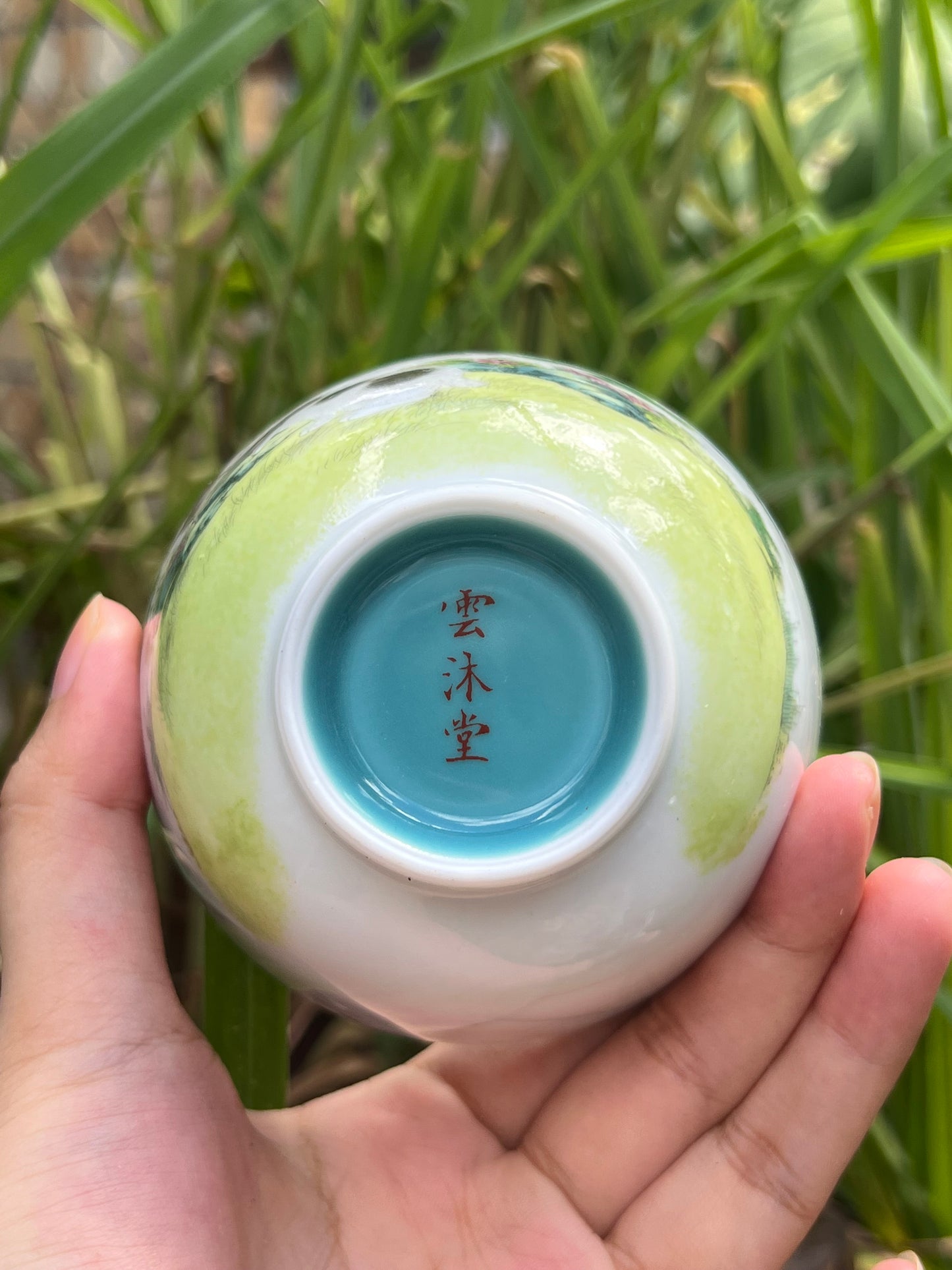 This is a Chinese Jingdezhen enamel  teacup