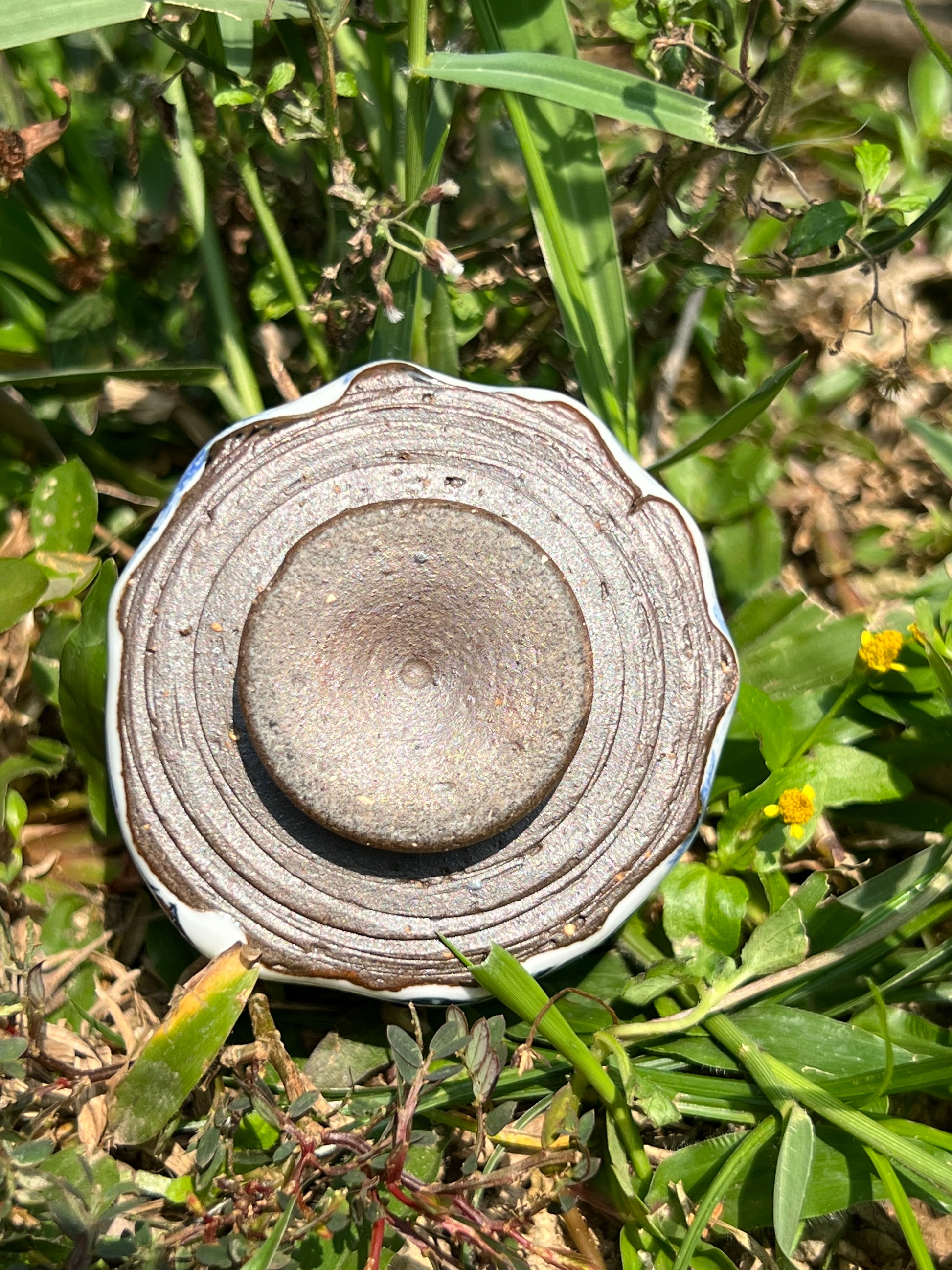 This is a shino ware teacup.this is a shinoyaki teacup