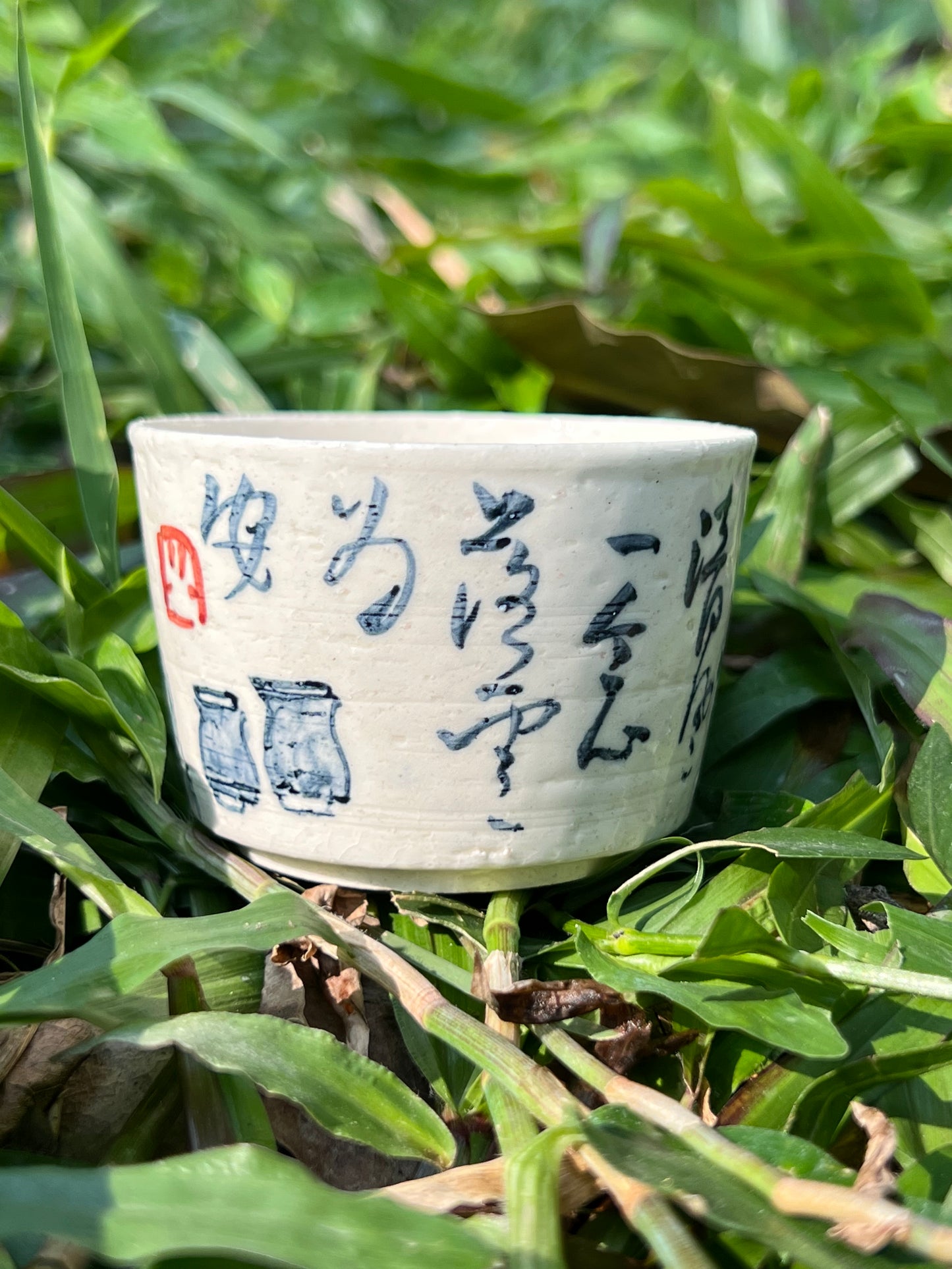 Handpainted Chinese Gongfu Tea Pattern White Fine Pottery Gaiwan Jingdezhen Master Pottery Artwork