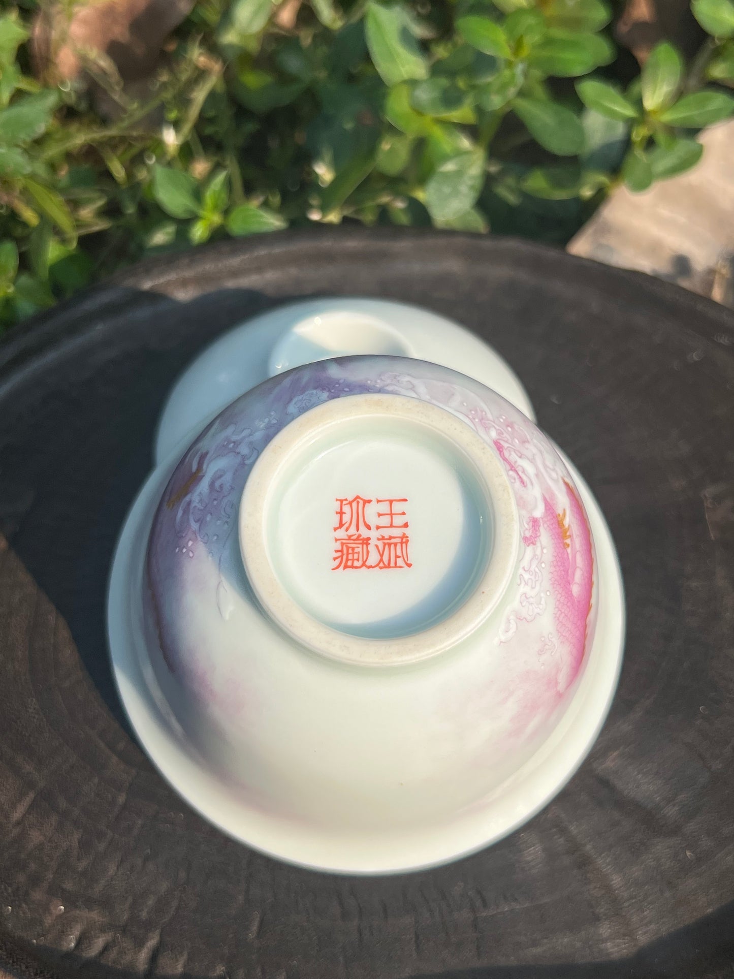 this is a Chinese Jingdezhen ceramic dragon teapot gaiwan