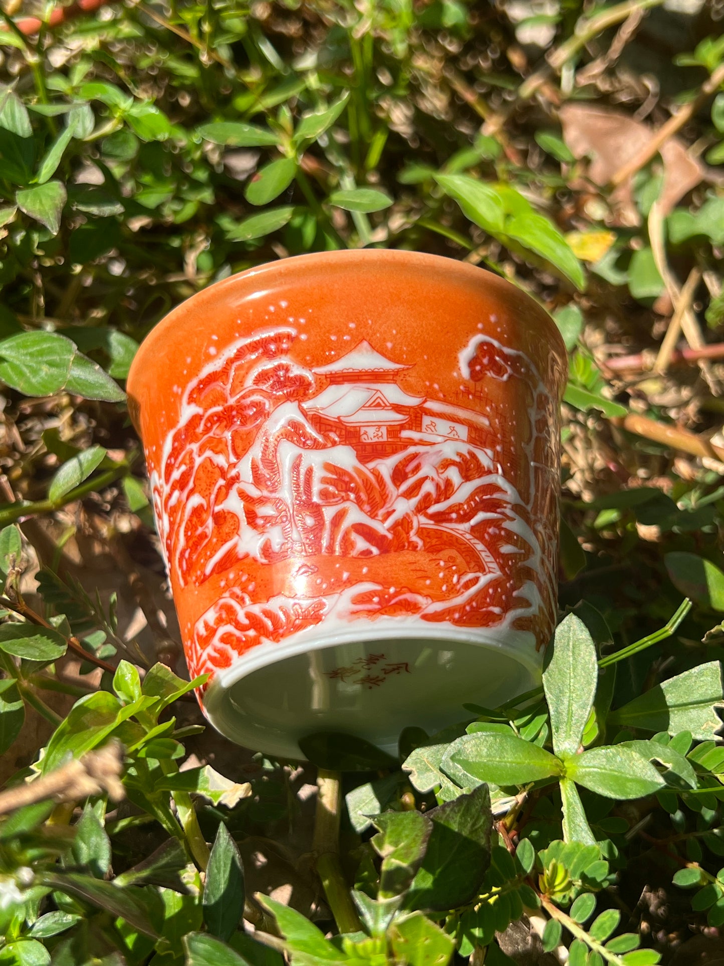 This is Chinese Jingdezhen alum red teacup. This is a ceramic teacup