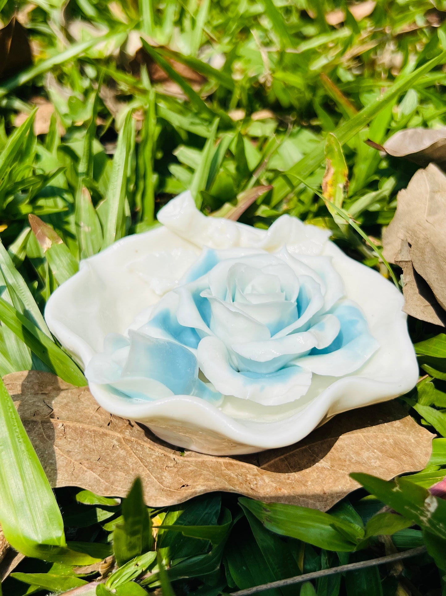 This is a woodfired white pottery flower faircup gongdaobei