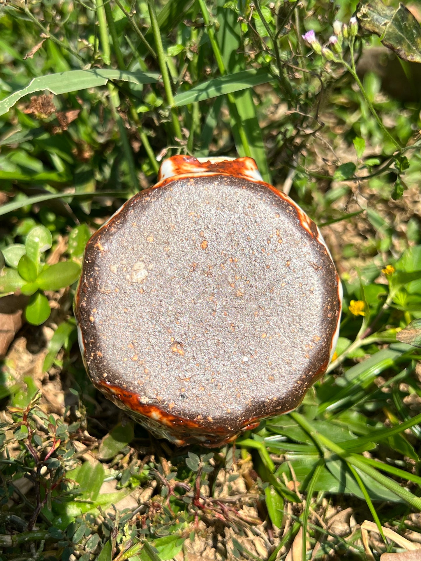 This is a shino ware teacup.this is a shinoyaki teacup