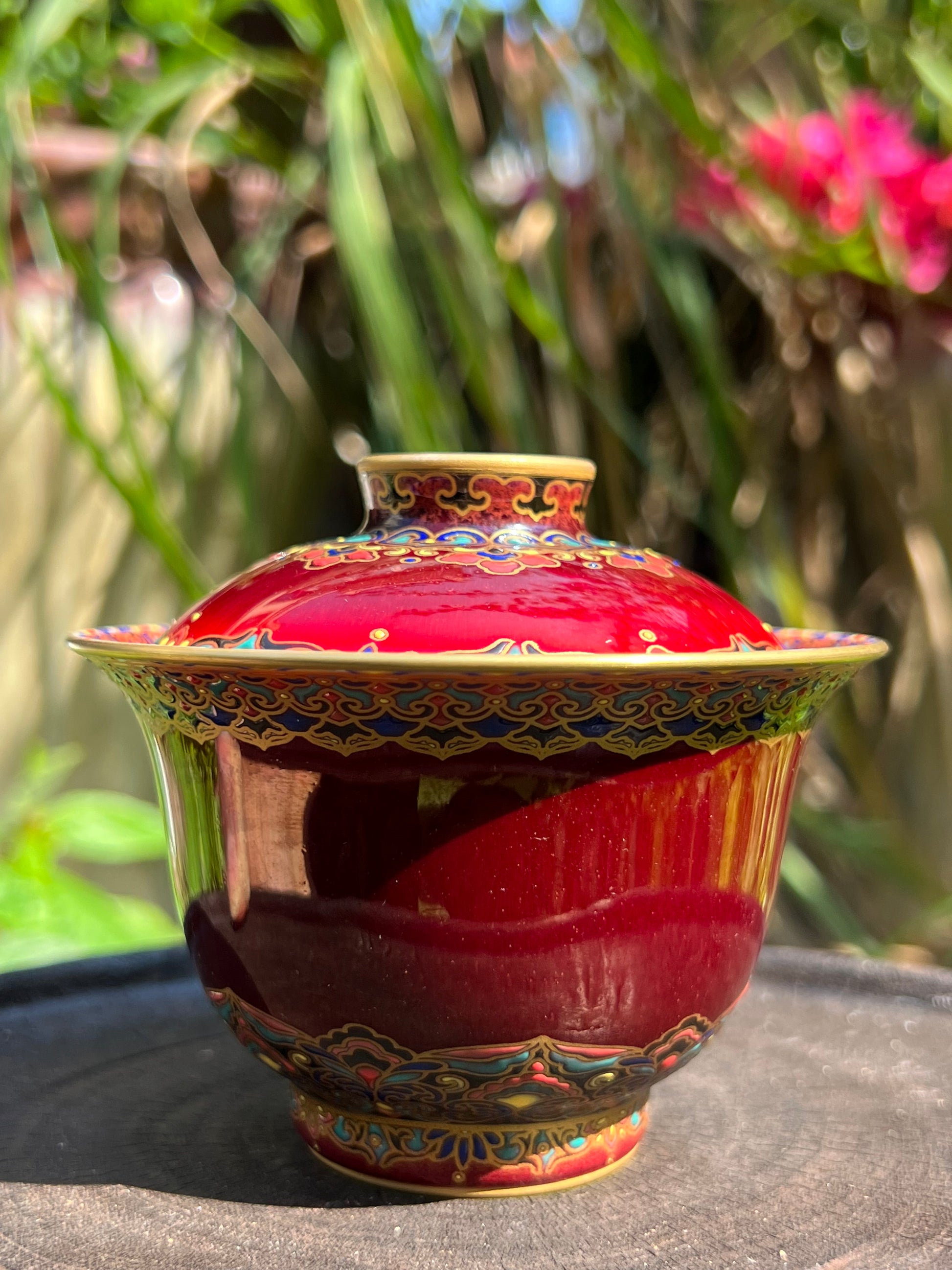 This is a Chinese Jingdezhen lang yao red-glazed lang yao hong teapot.this is a ceramic teapot gaiwan