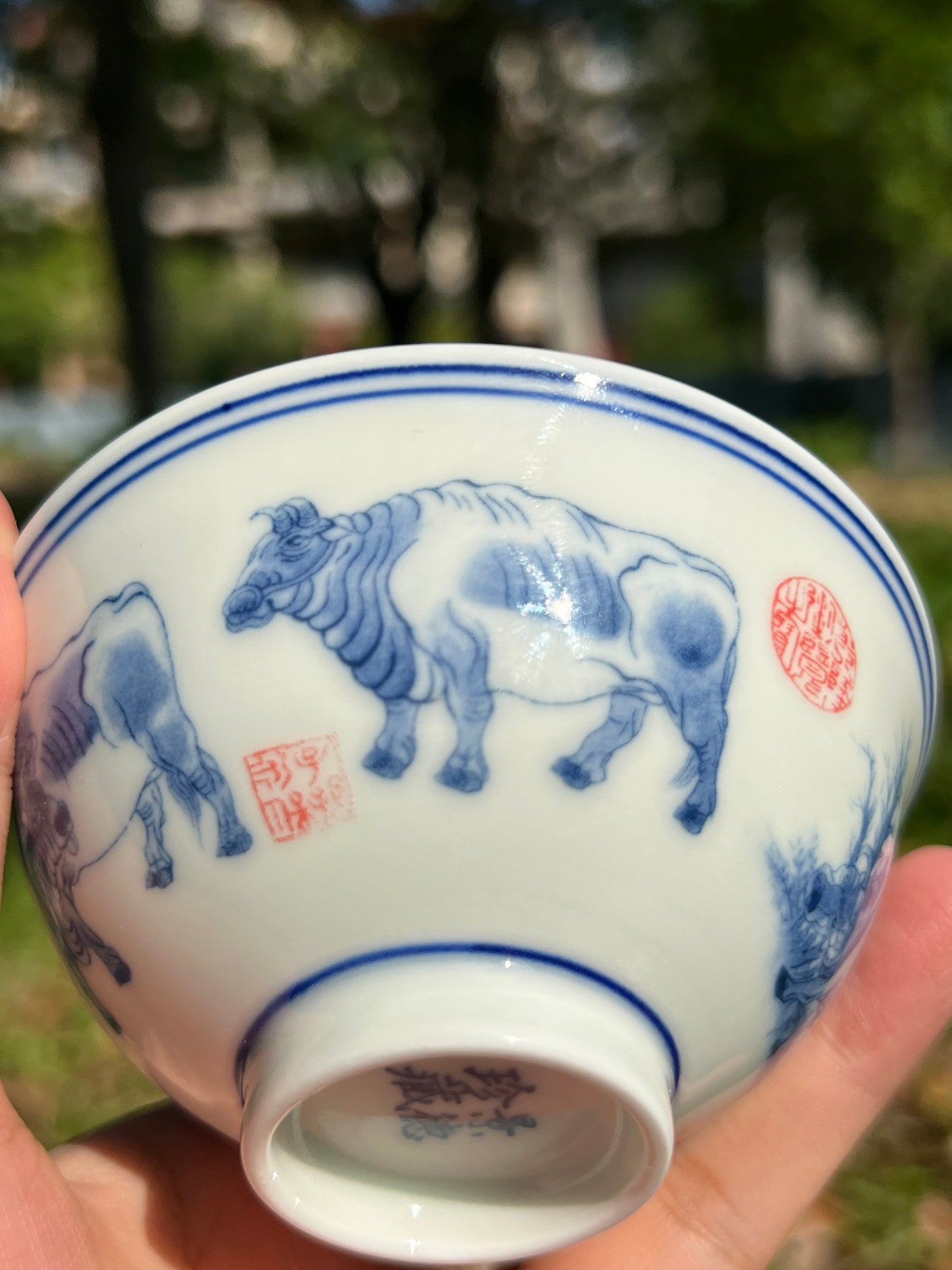 this is Chinese Jingdezhen blue and white porcelain teacup. this is a ceramic teacup