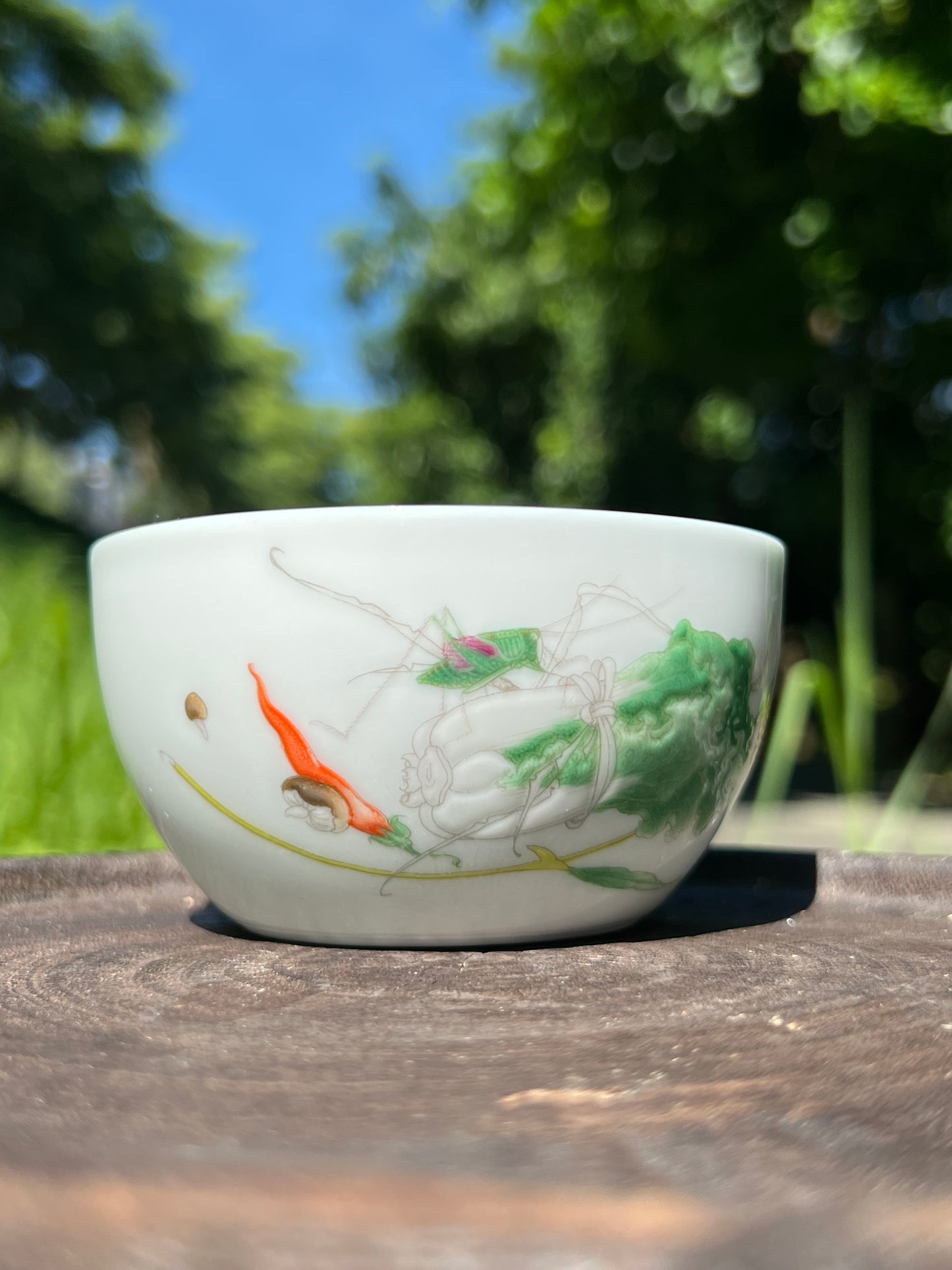 this is Chinese enamel teacup. this is a ceramic teacup