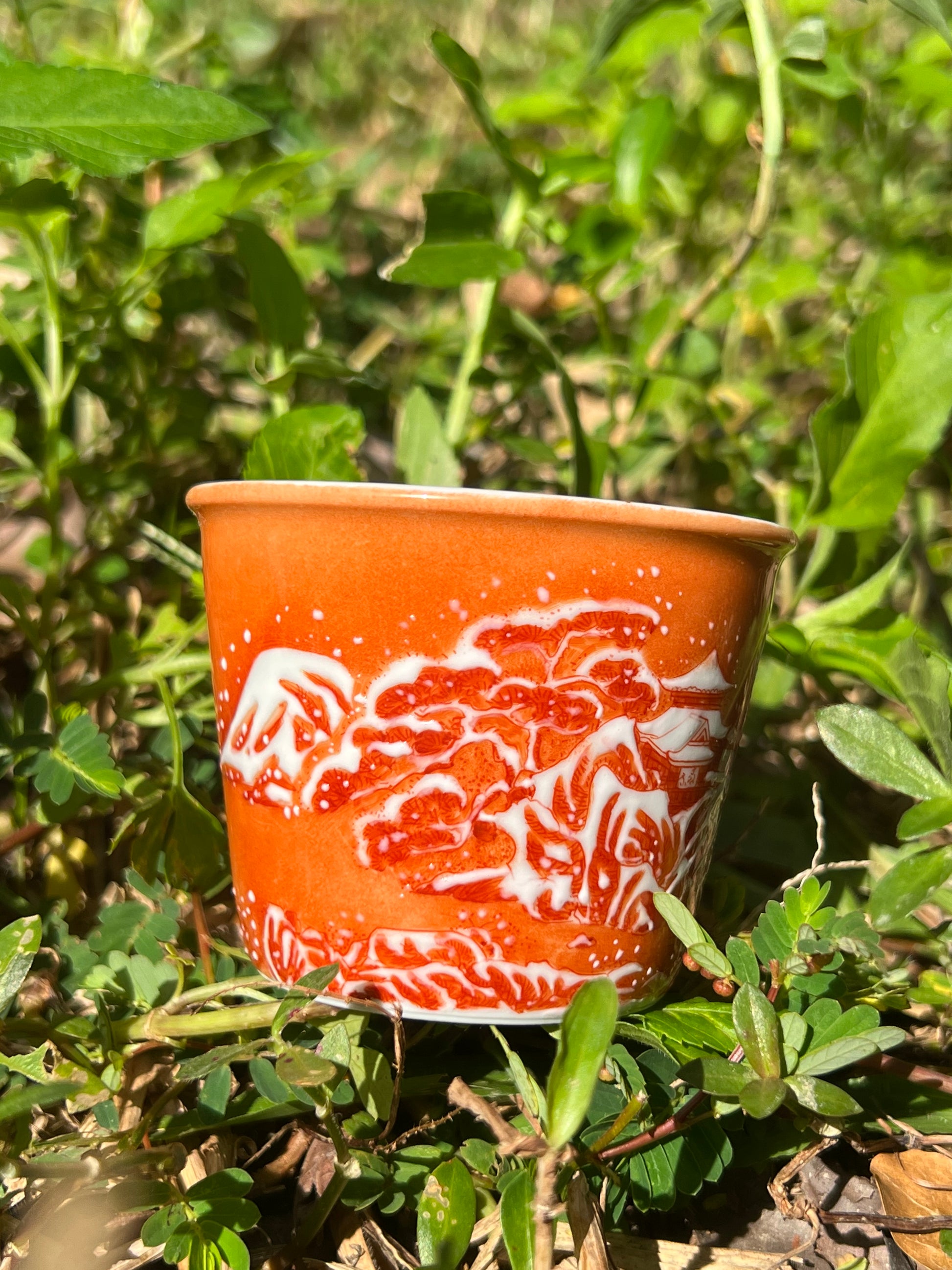 This is Chinese Jingdezhen alum red teacup. This is a ceramic teacup