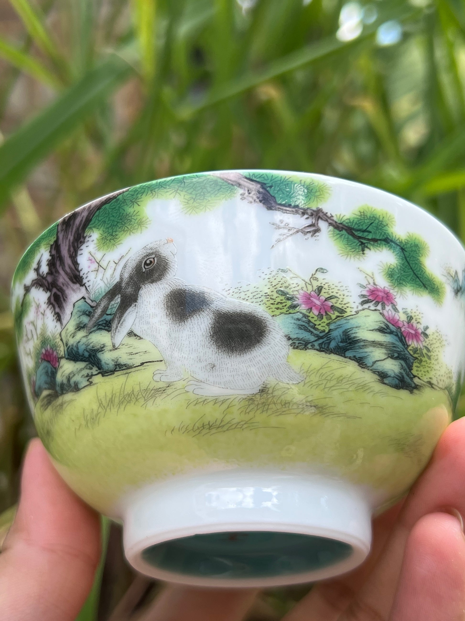 This is a Chinese Jingdezhen enamel  teacup