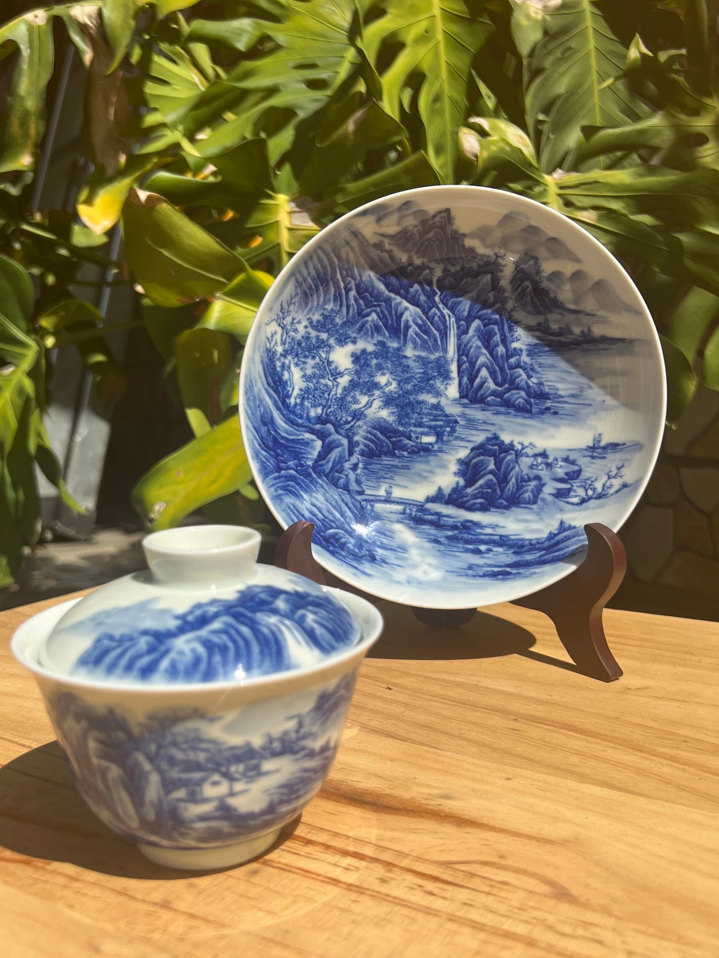 This is a Chinese Jingdezhen blue and white porcelain landscape teapot gaiwan