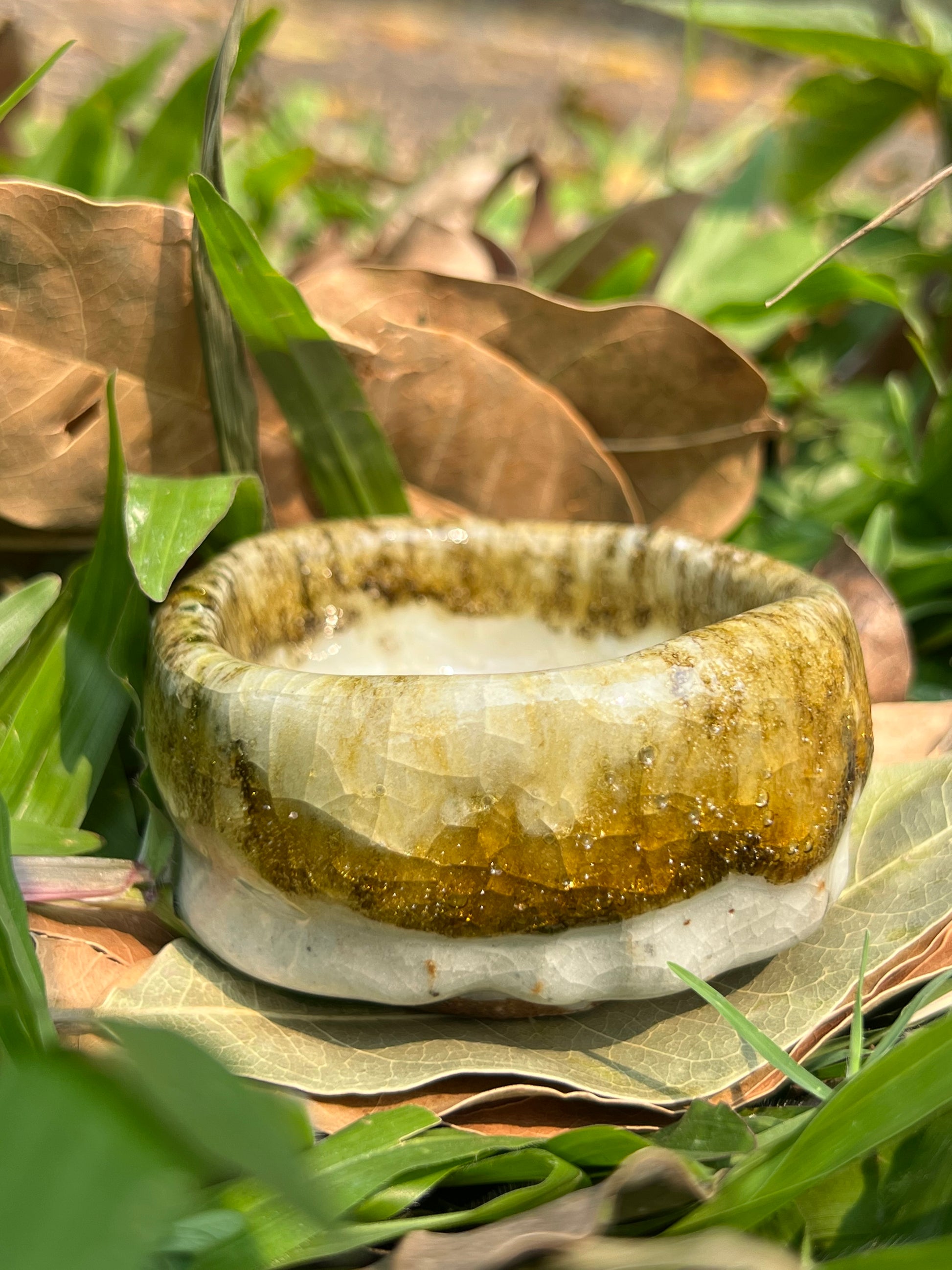 This is a shino ware teacup.this is a shinoyaki teacup