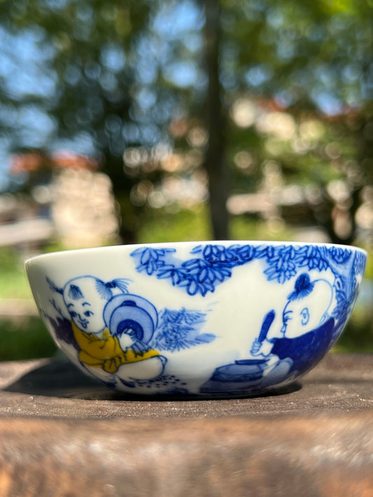 This is Chinese blue and white porcelain teacup. This is a ceramic teacup