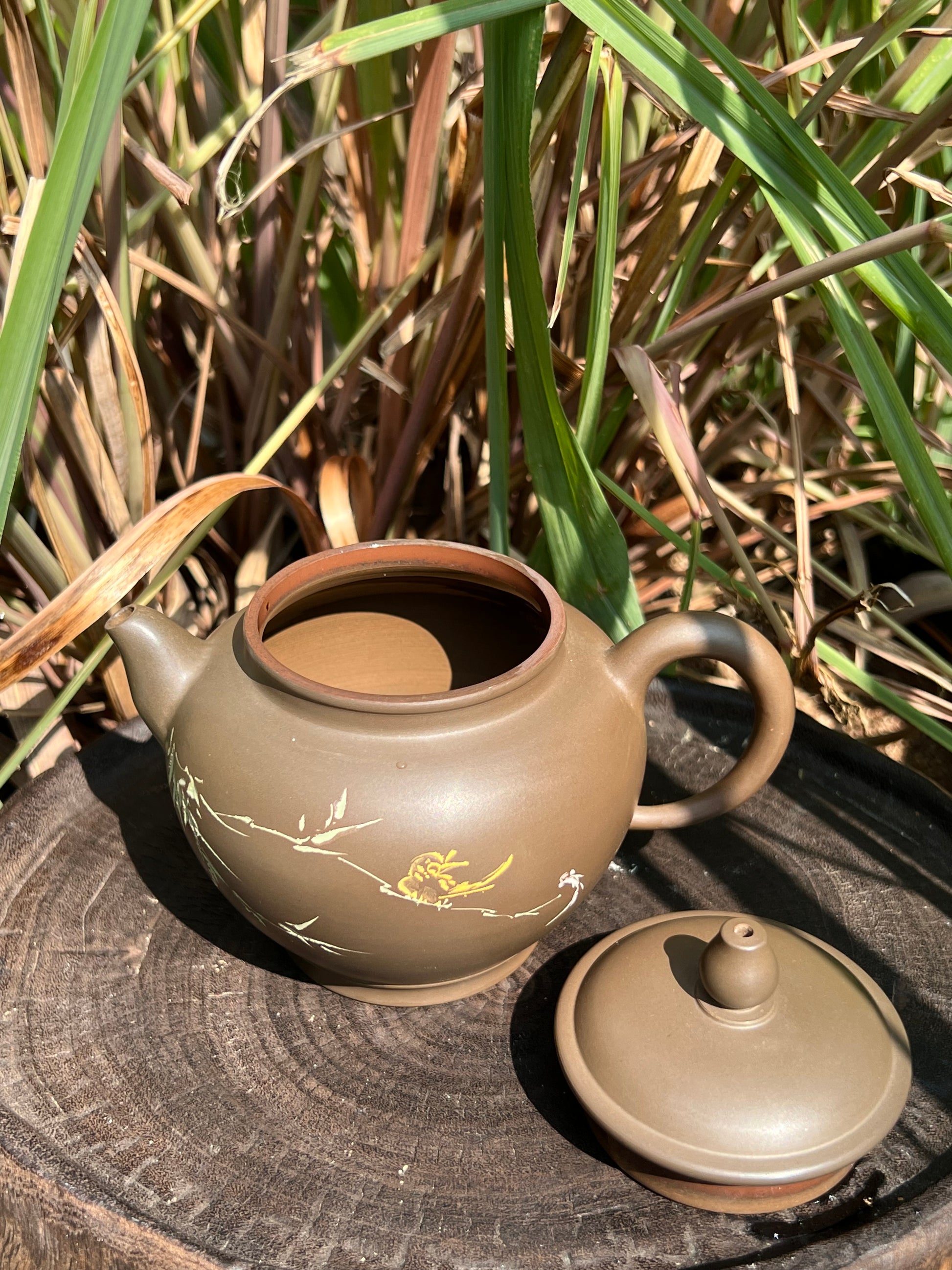 This is a Nixing teapot. this is Chinese Nixing pottery clay teapot