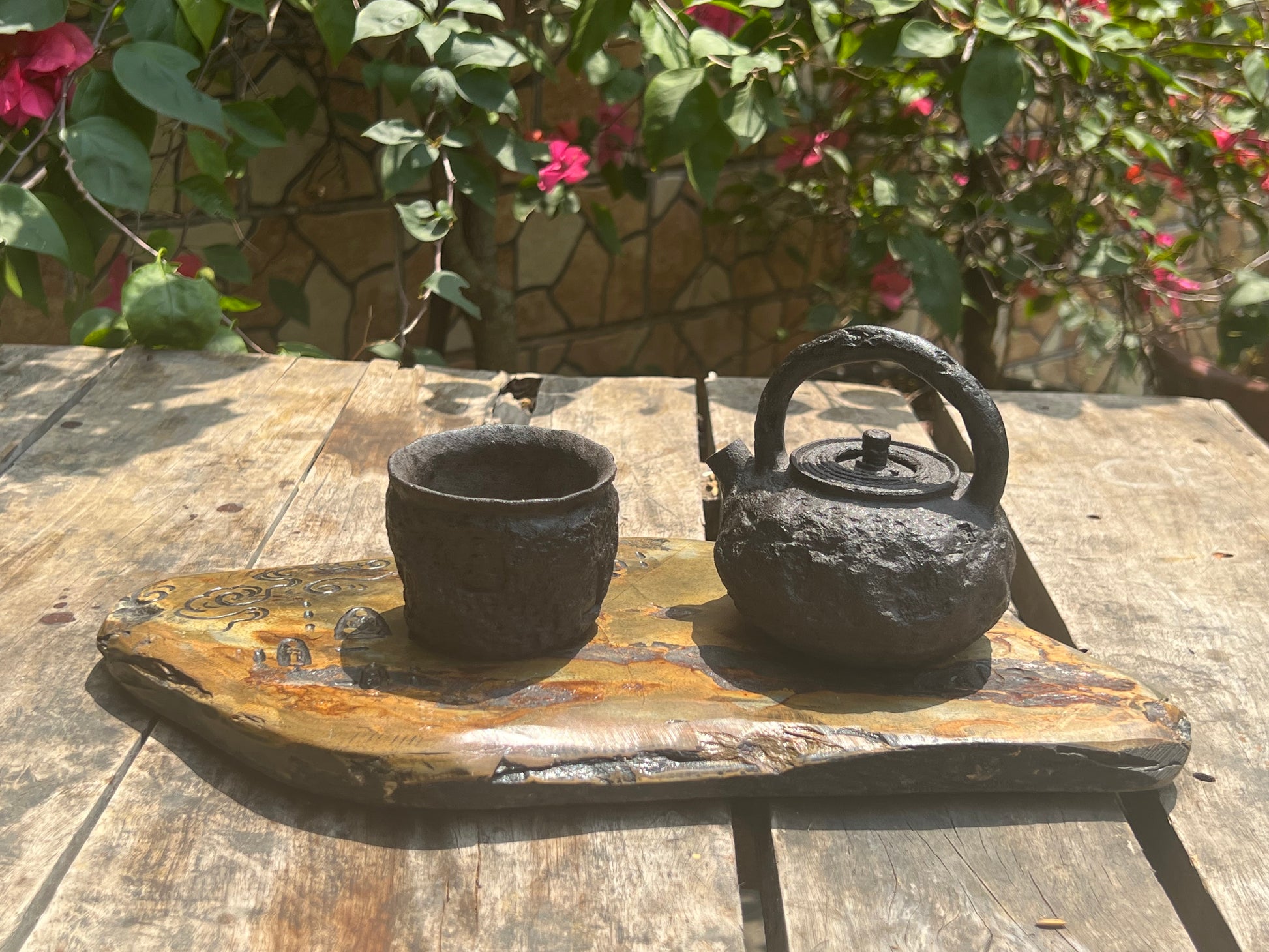 This is an inkstone tea tray tea boat