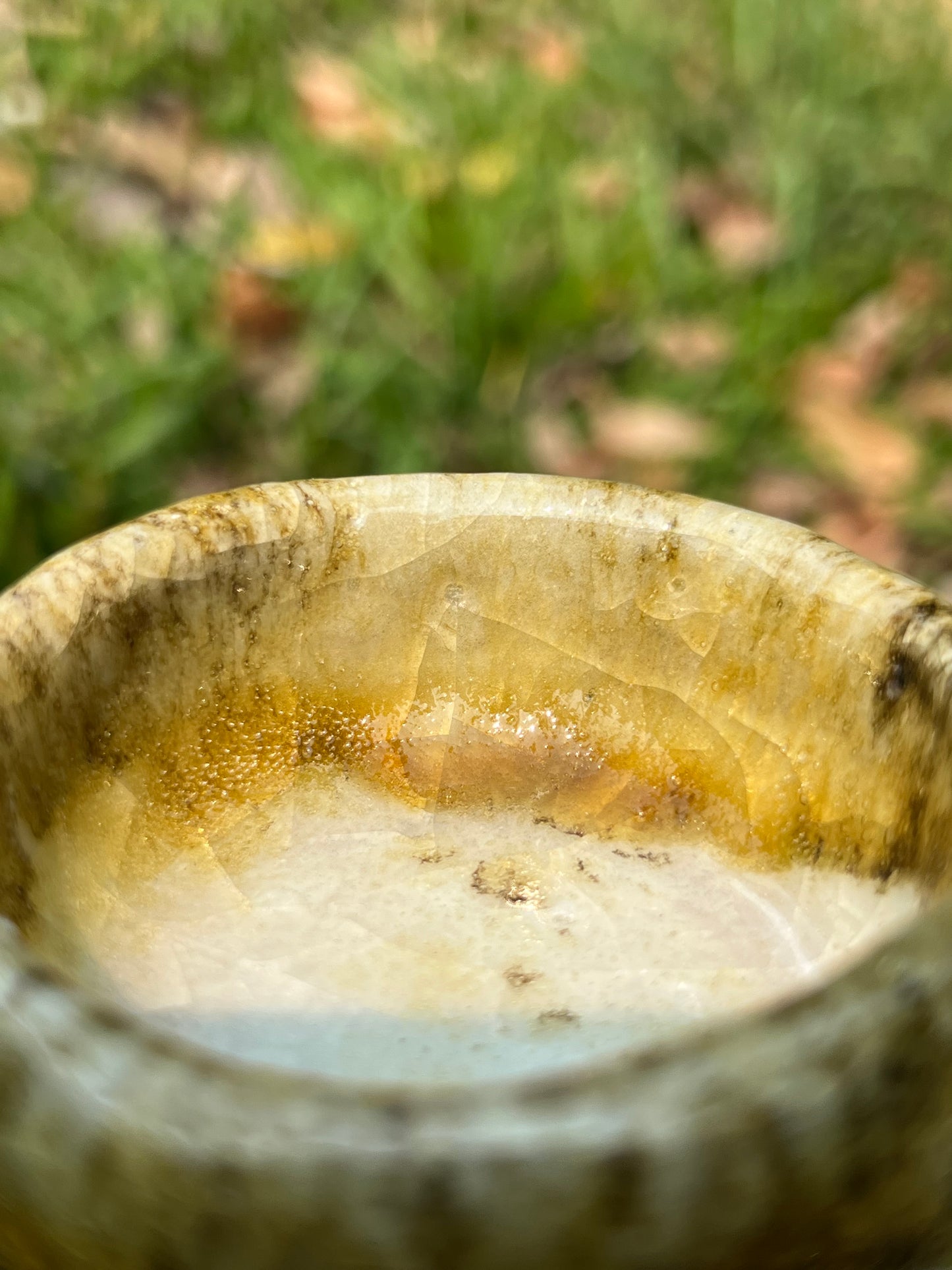 This is a shino ware teacup.this is a shinoyaki teacup