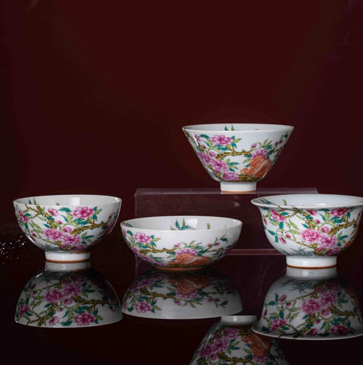 This is a Chinese Jingdezhen enamel flower teacup