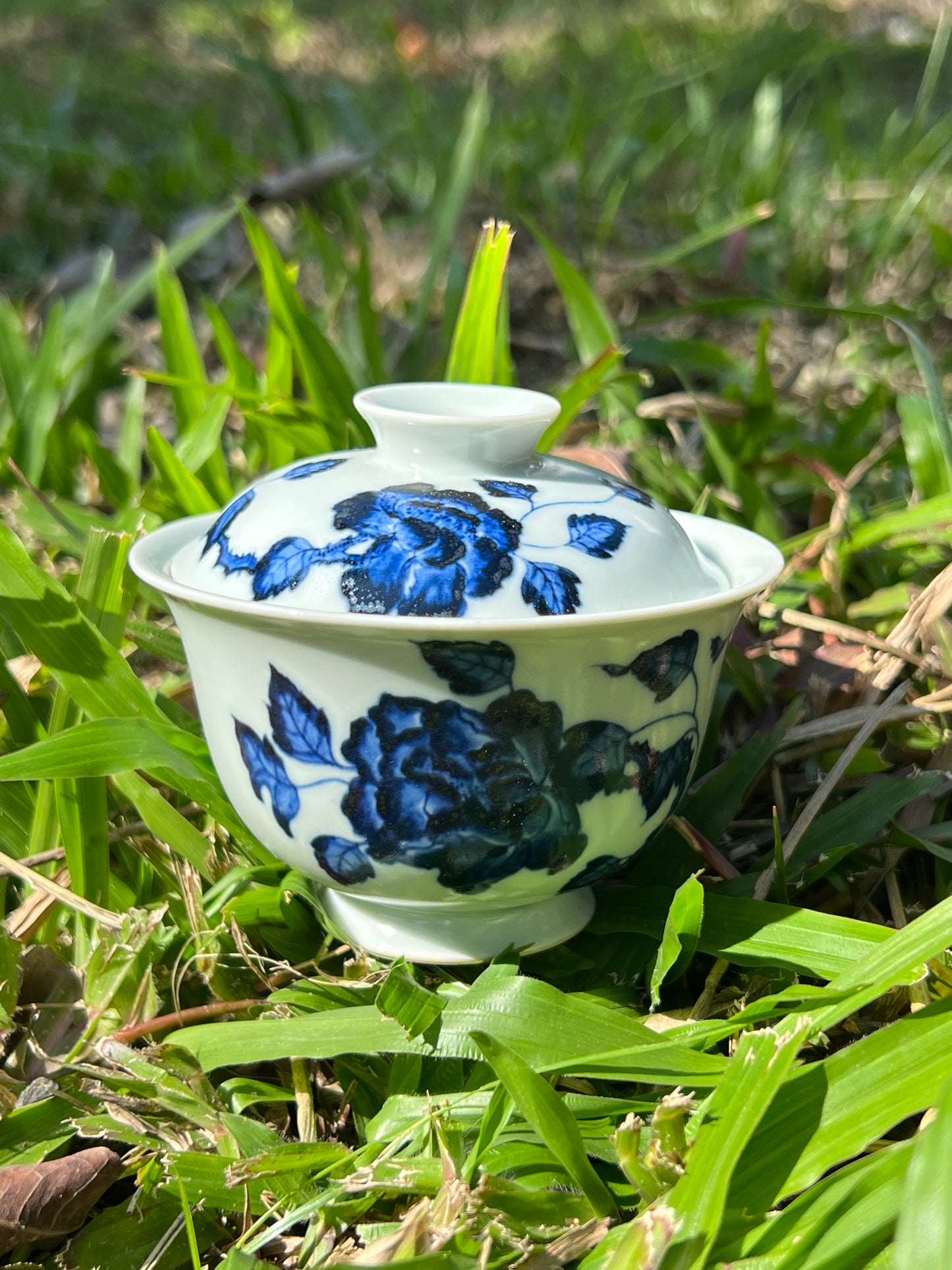 Hand Painted Chinese Blue and White Porcelain Peony Gaiwan Jingdezhen Master Ceramic Artwork