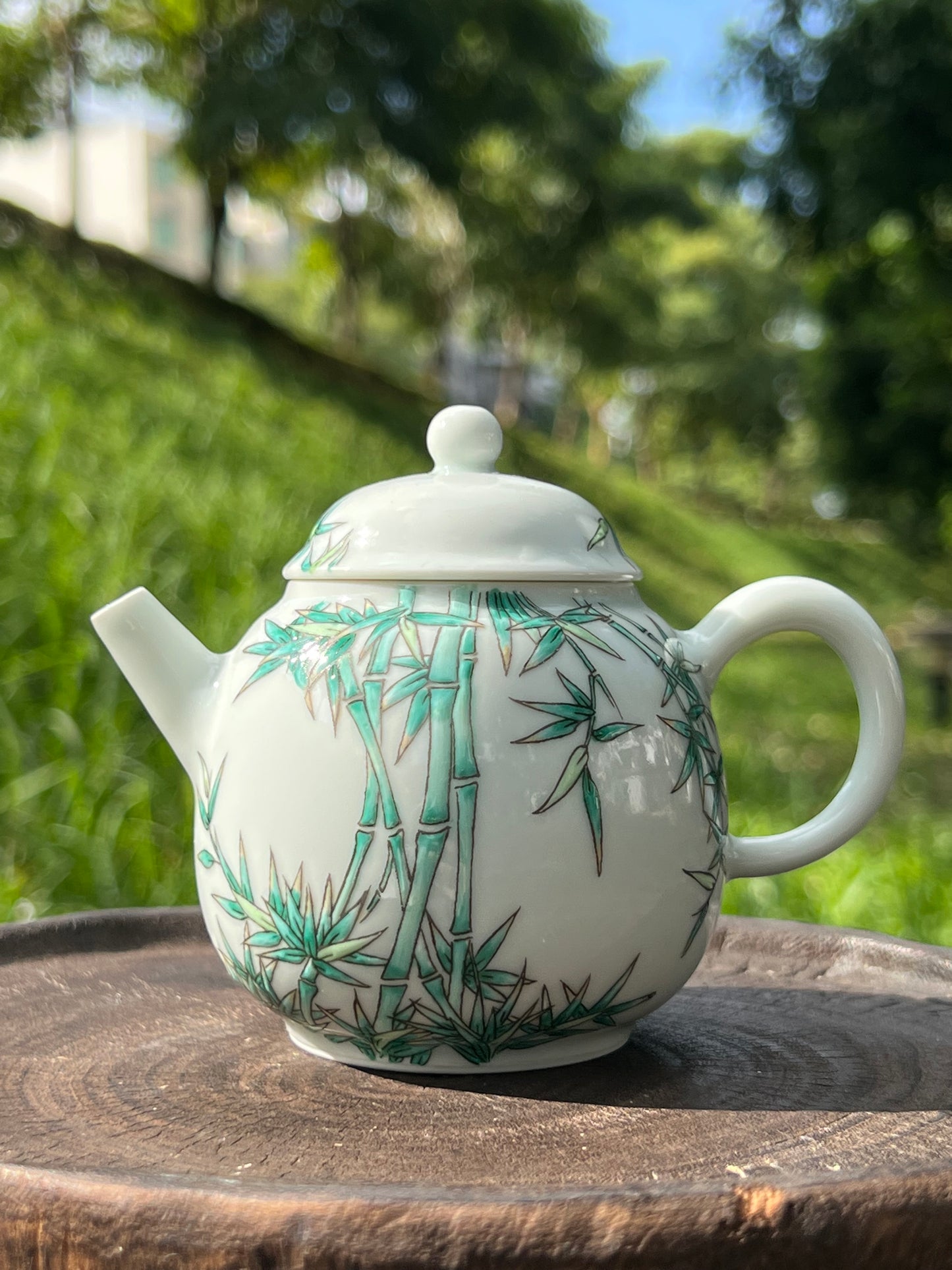 this is Chinese Jingdezhen famille rose ceramic teapot. this is a ceramic bamboo teapot