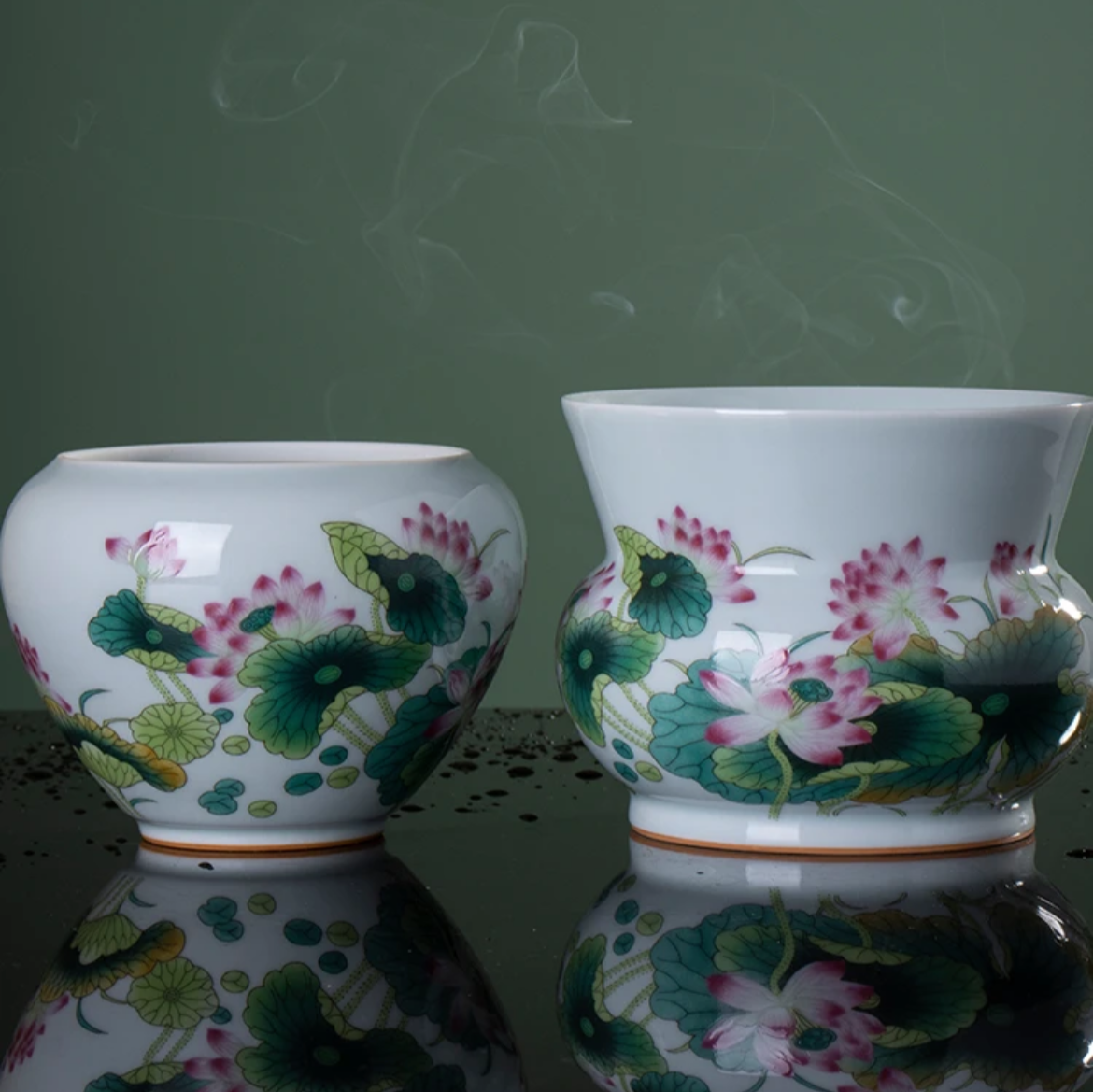 this is Chinese Jingdezhen enamel lotus tea basin. this is a ceramic jianshui