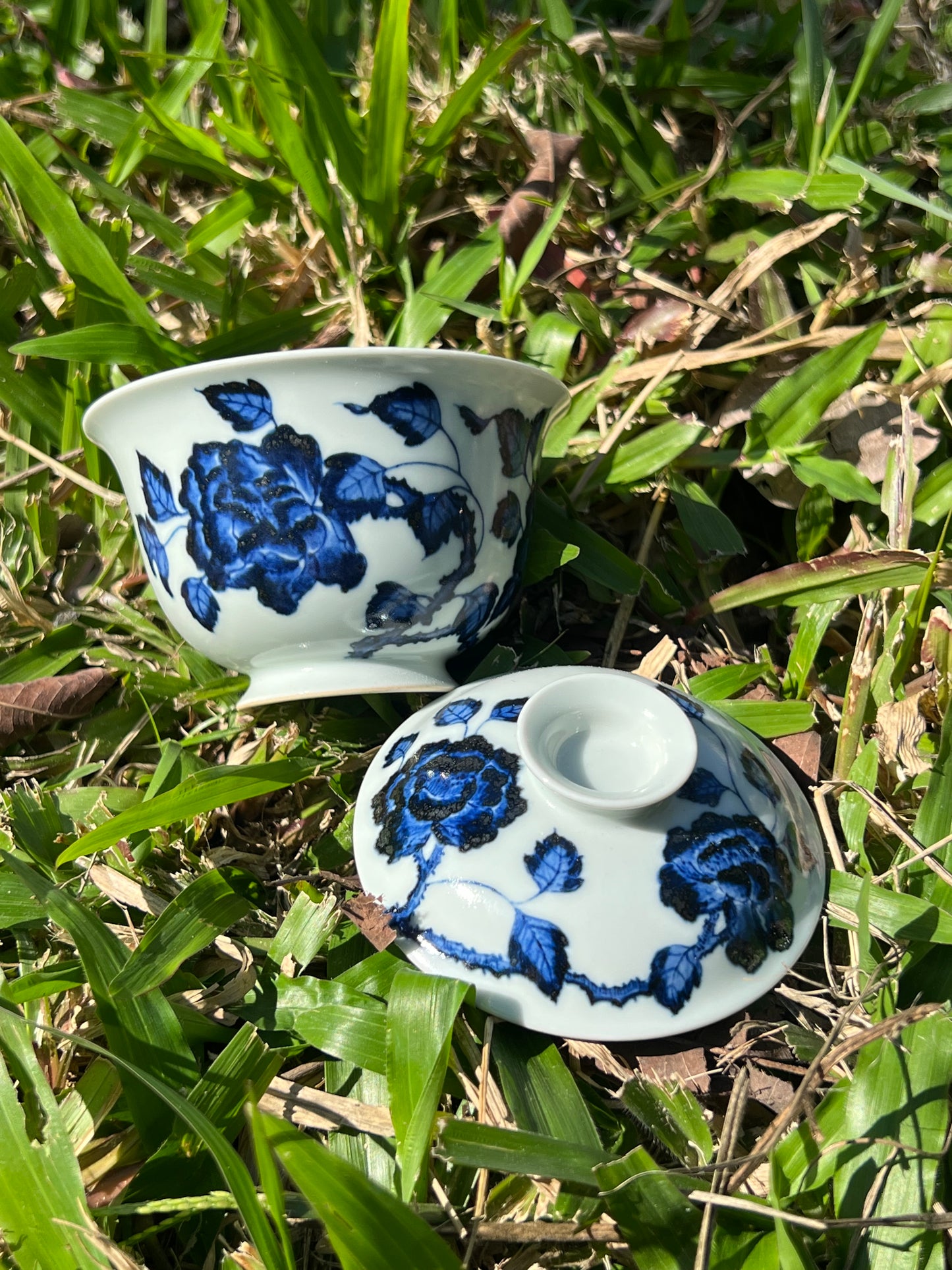 Hand Painted Chinese Blue and White Porcelain Peony Gaiwan Jingdezhen Master Ceramic Artwork