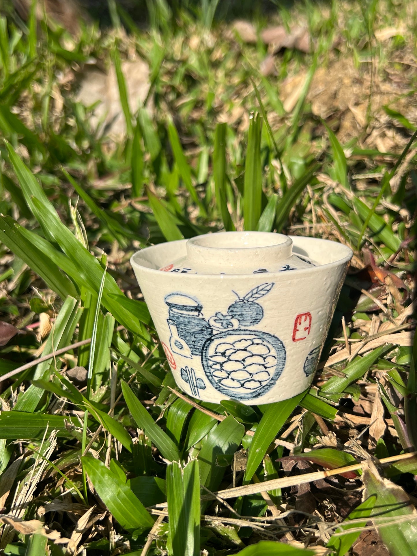 Handpainted Chinese Gongfu Tea Pattern White Fine Pottery Gaiwan Jingdezhen Master Pottery Artwork