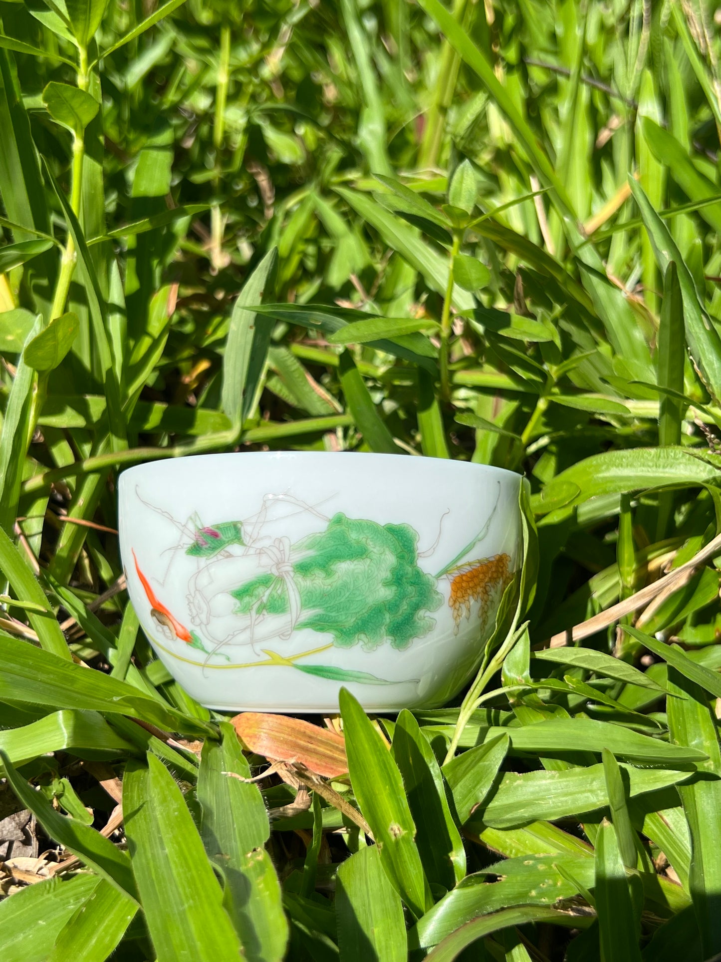 this is Chinese enamel teacup. this is a ceramic teacup