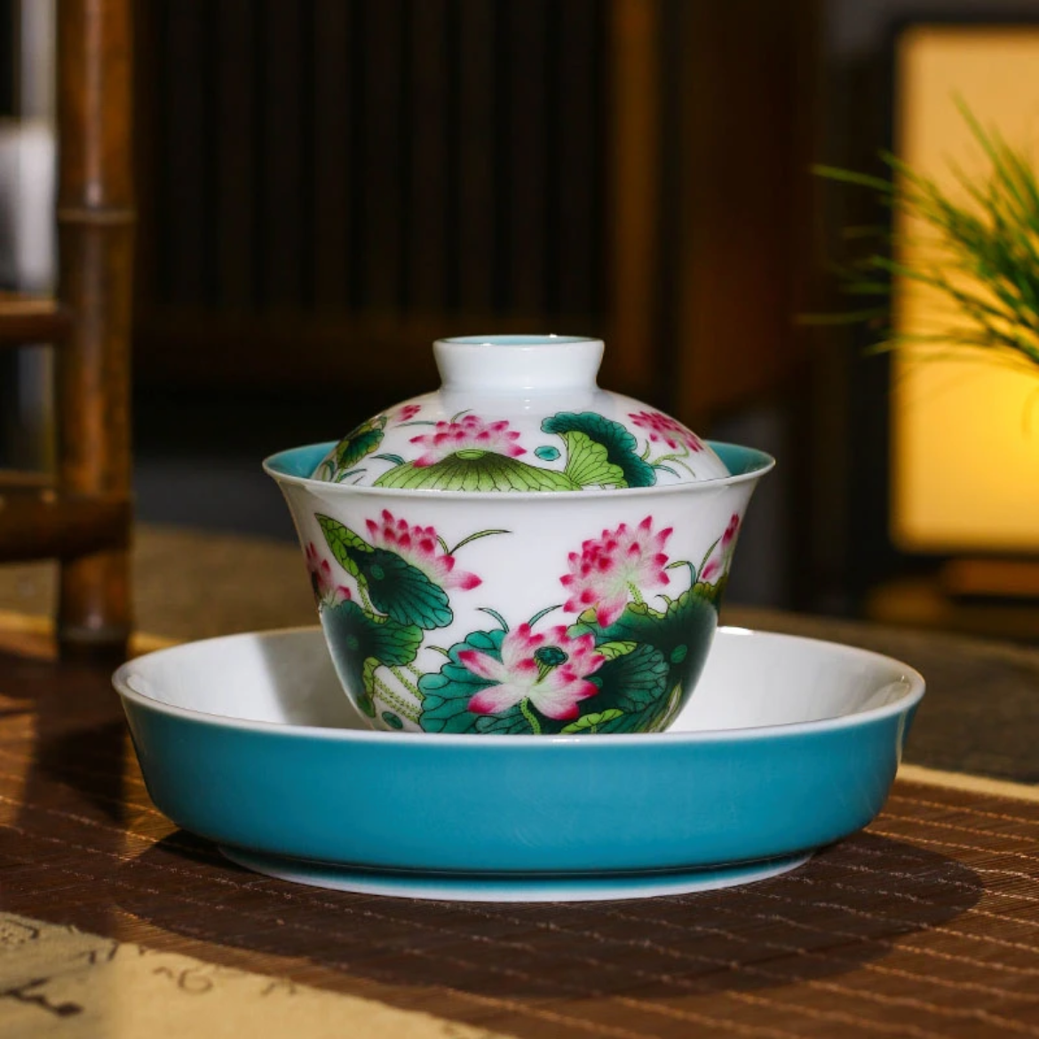 this is Chinese Jingdezhen enamel lotus gaiwan. this is a ceramic covered bowl