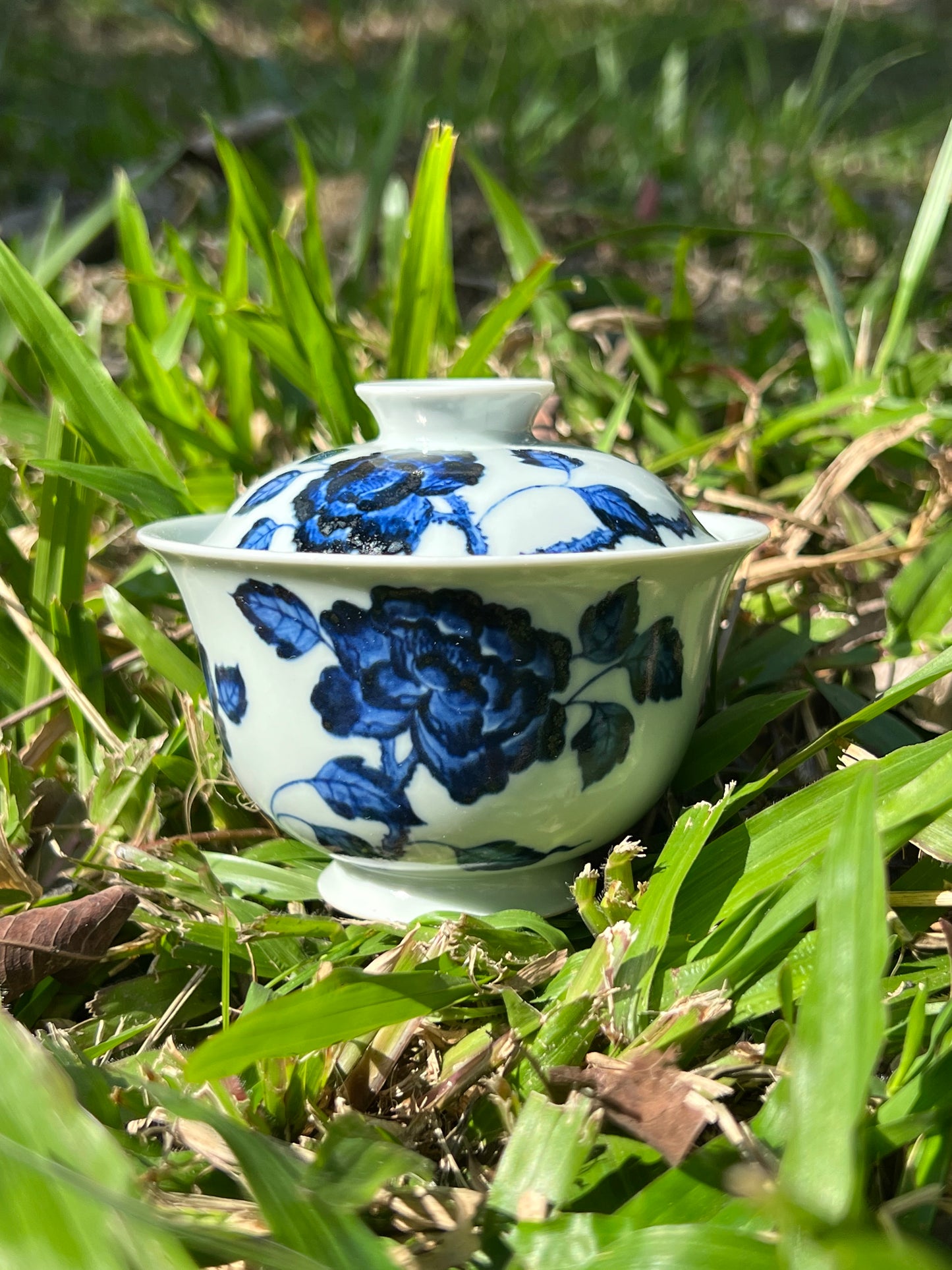 Hand Painted Chinese Blue and White Porcelain Peony Gaiwan Jingdezhen Master Ceramic Artwork