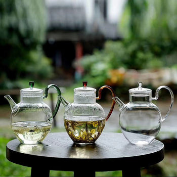 This is a glass teapot