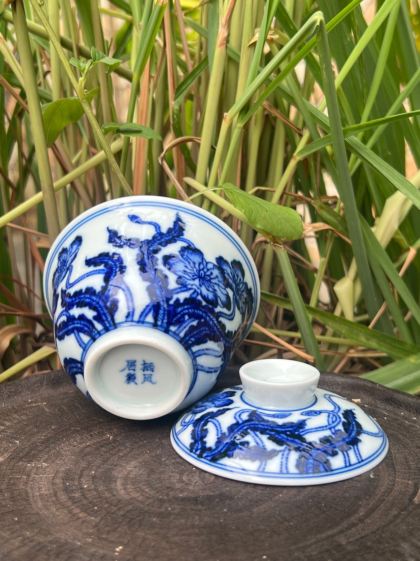 Handcrafted Chinese Handpainted Chinese Corn Poppy Blue and White Porcelain Gaiwan Set Jingdezhen Teapot Ceramic Artwork