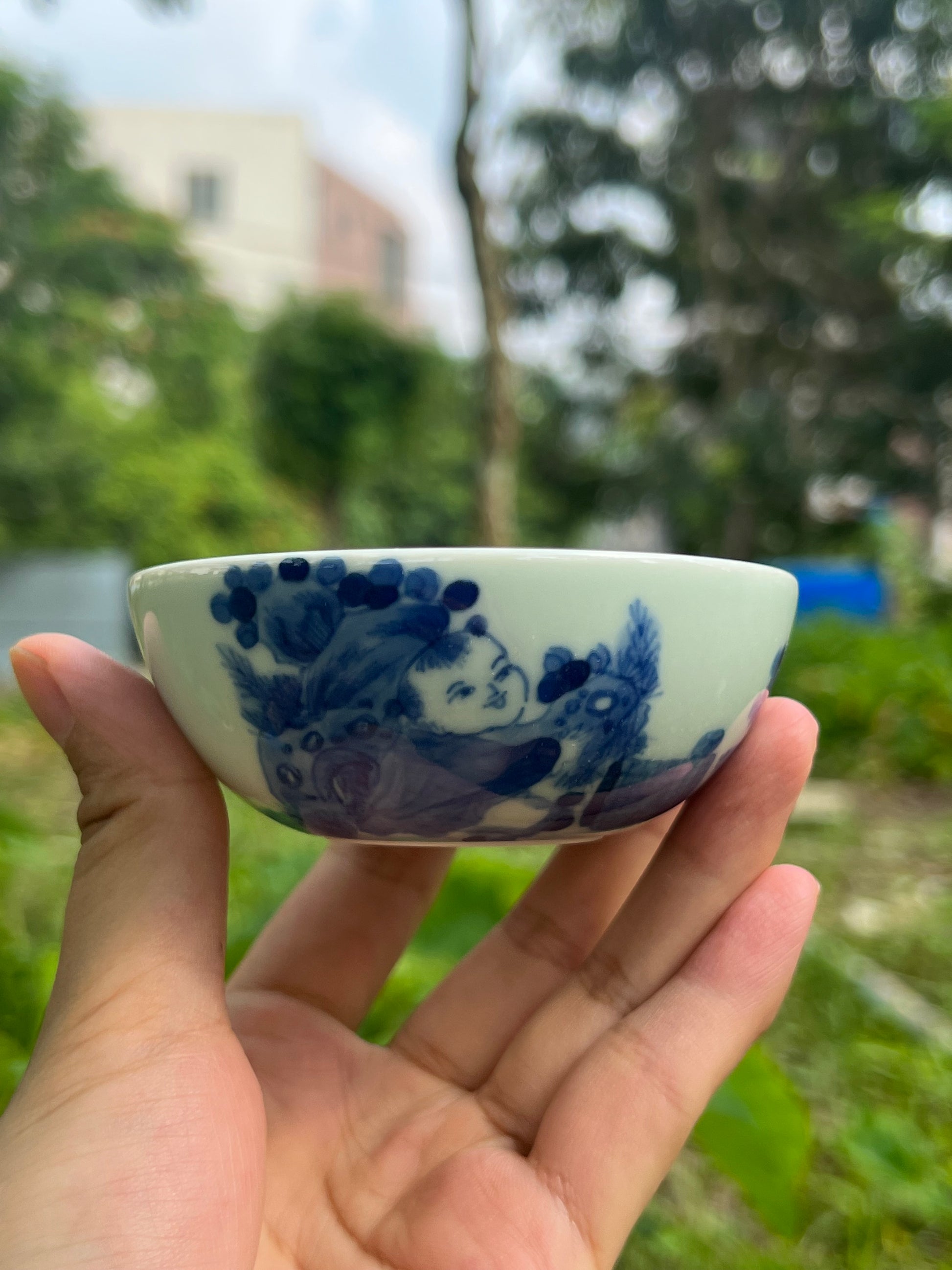 this is Chinese Jingdezhen blue and white porcelain teacup. this is a ceramic teacup