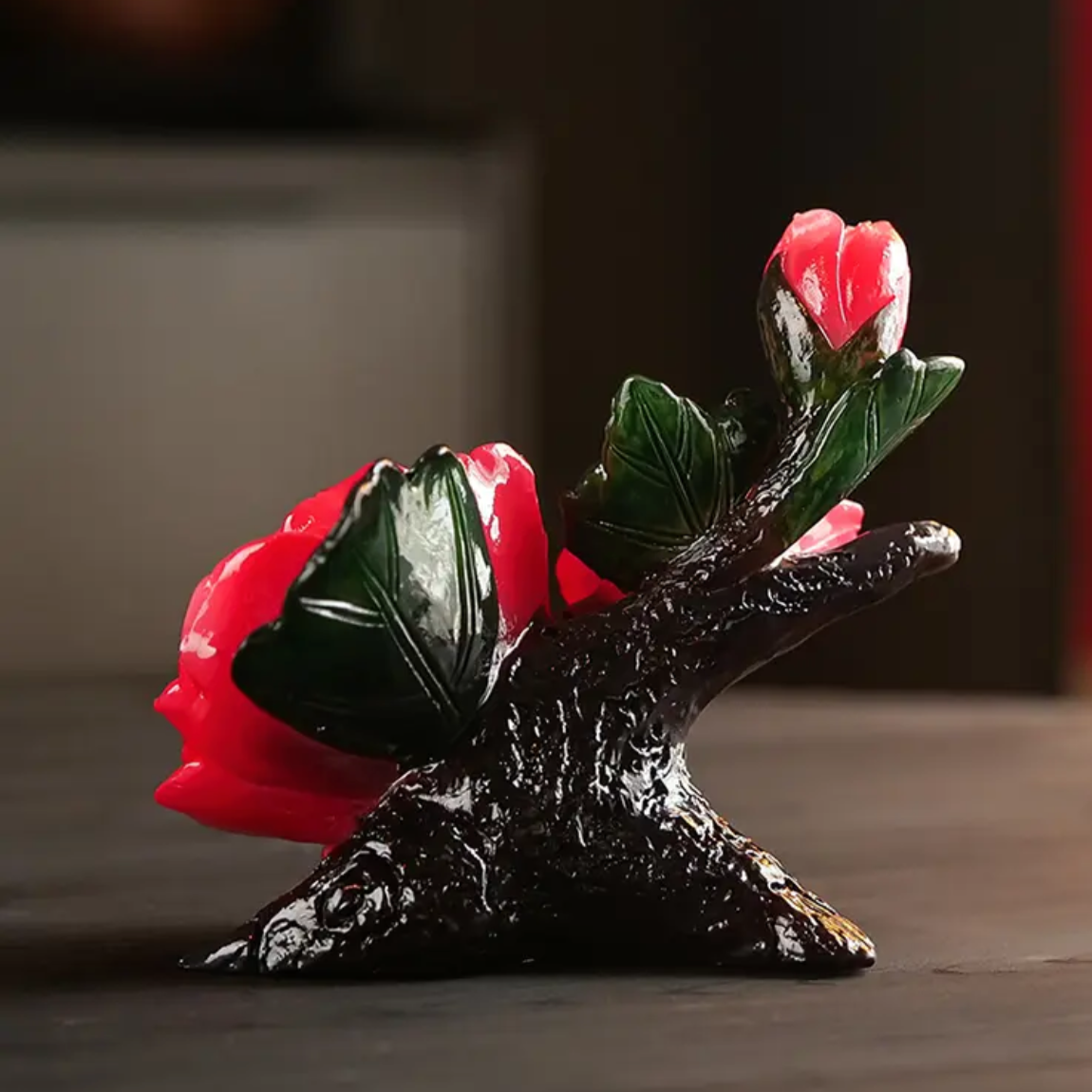 This is a color changing peony flower teapet.this is a resin teapet