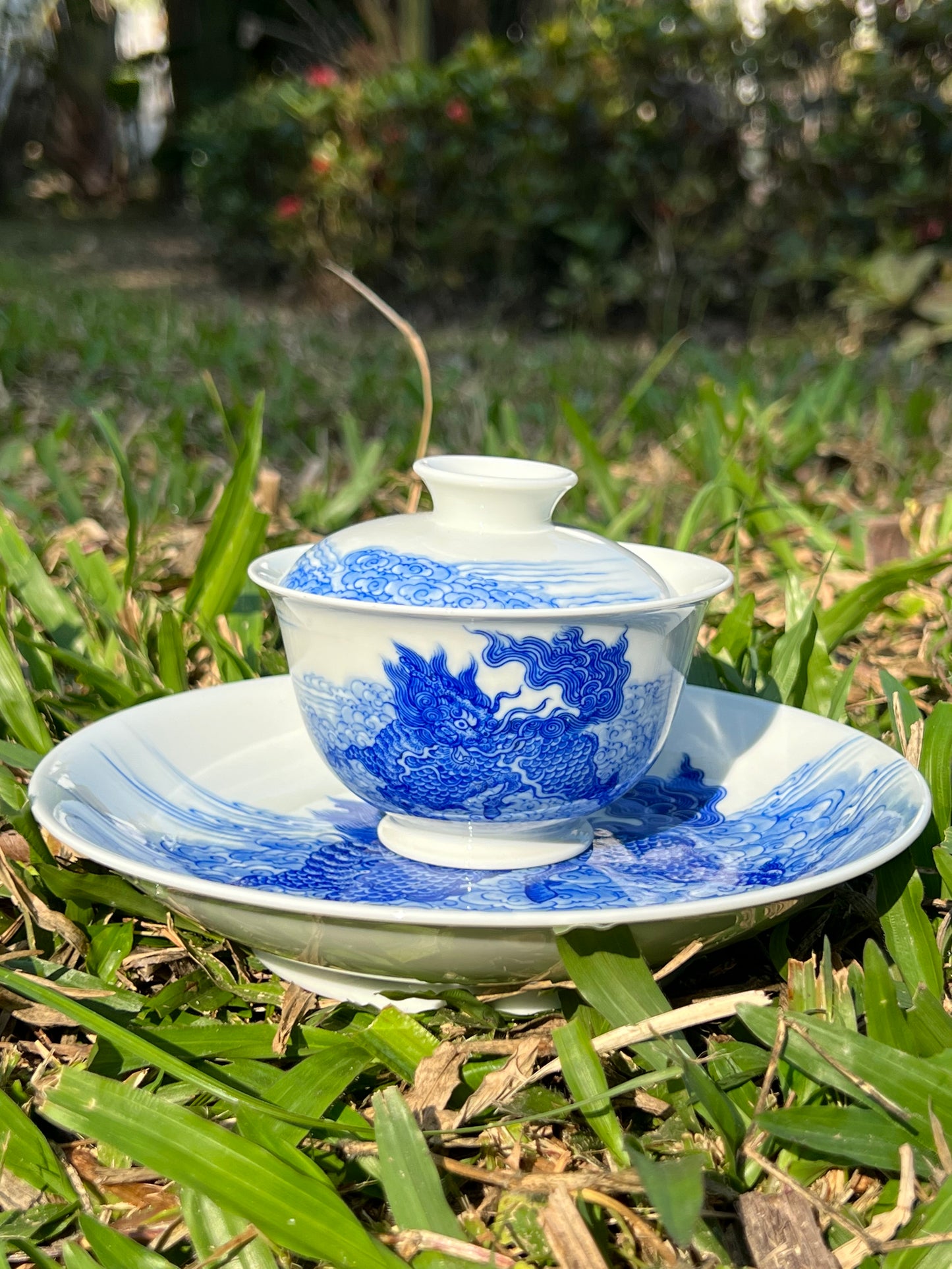 Hand Painted Chinese Qilin Gaiwan Blue And White Porcelain Pot Maker Jingdezhen Master Ceramic Artwork