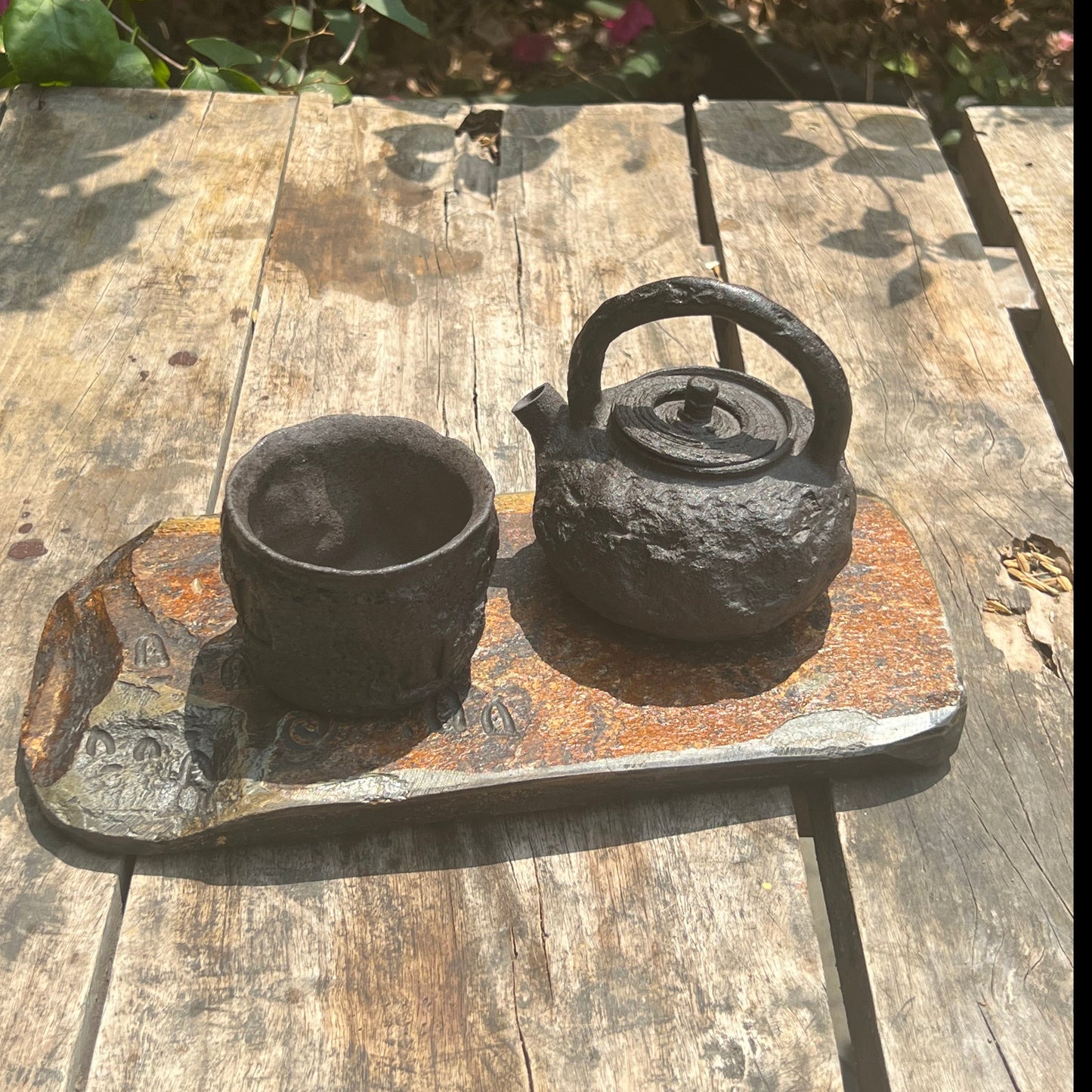 This is an inkstone tea tray tea boat