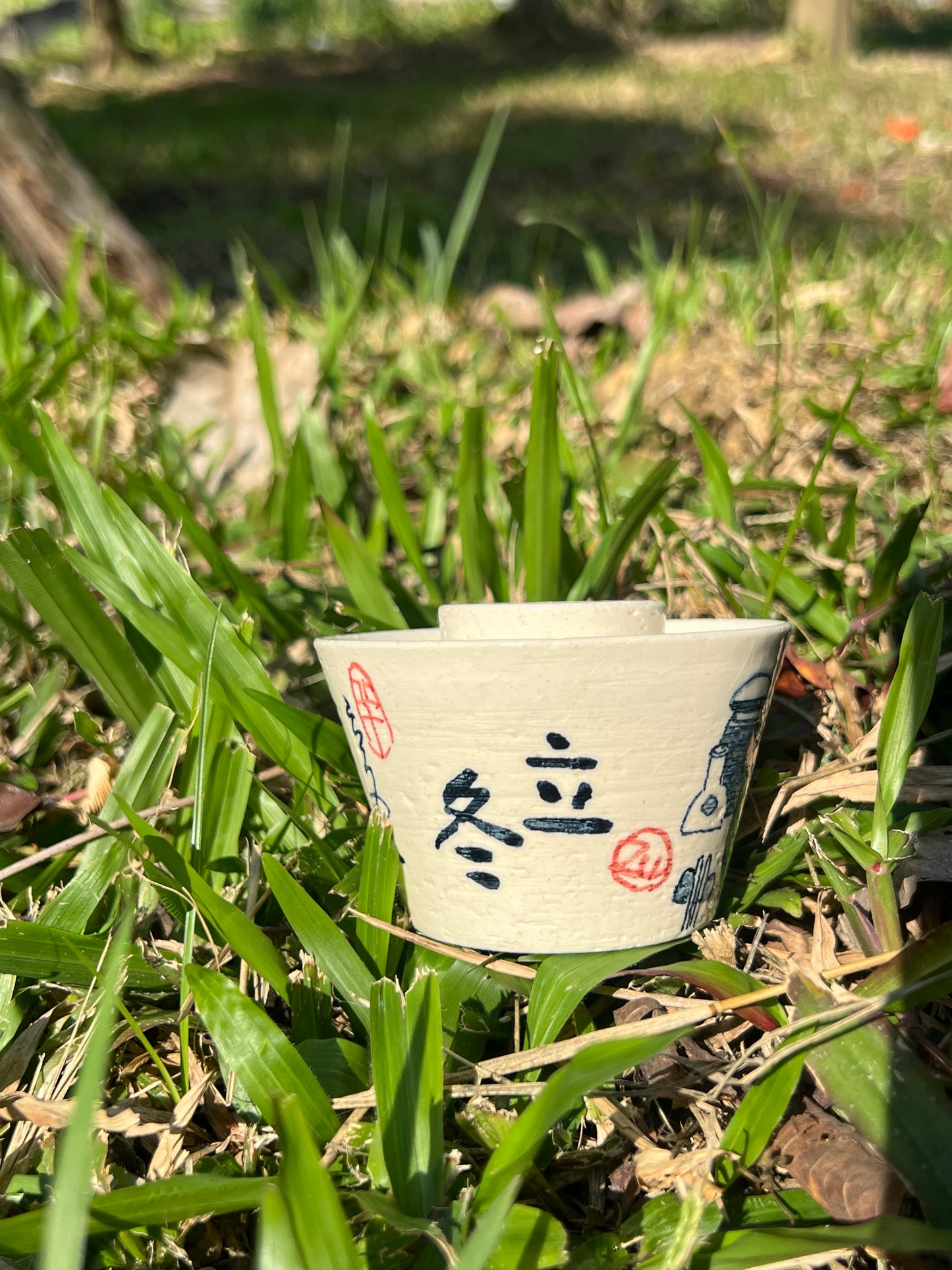 Handpainted Chinese Gongfu Tea Pattern White Fine Pottery Gaiwan Jingdezhen Master Pottery Artwork