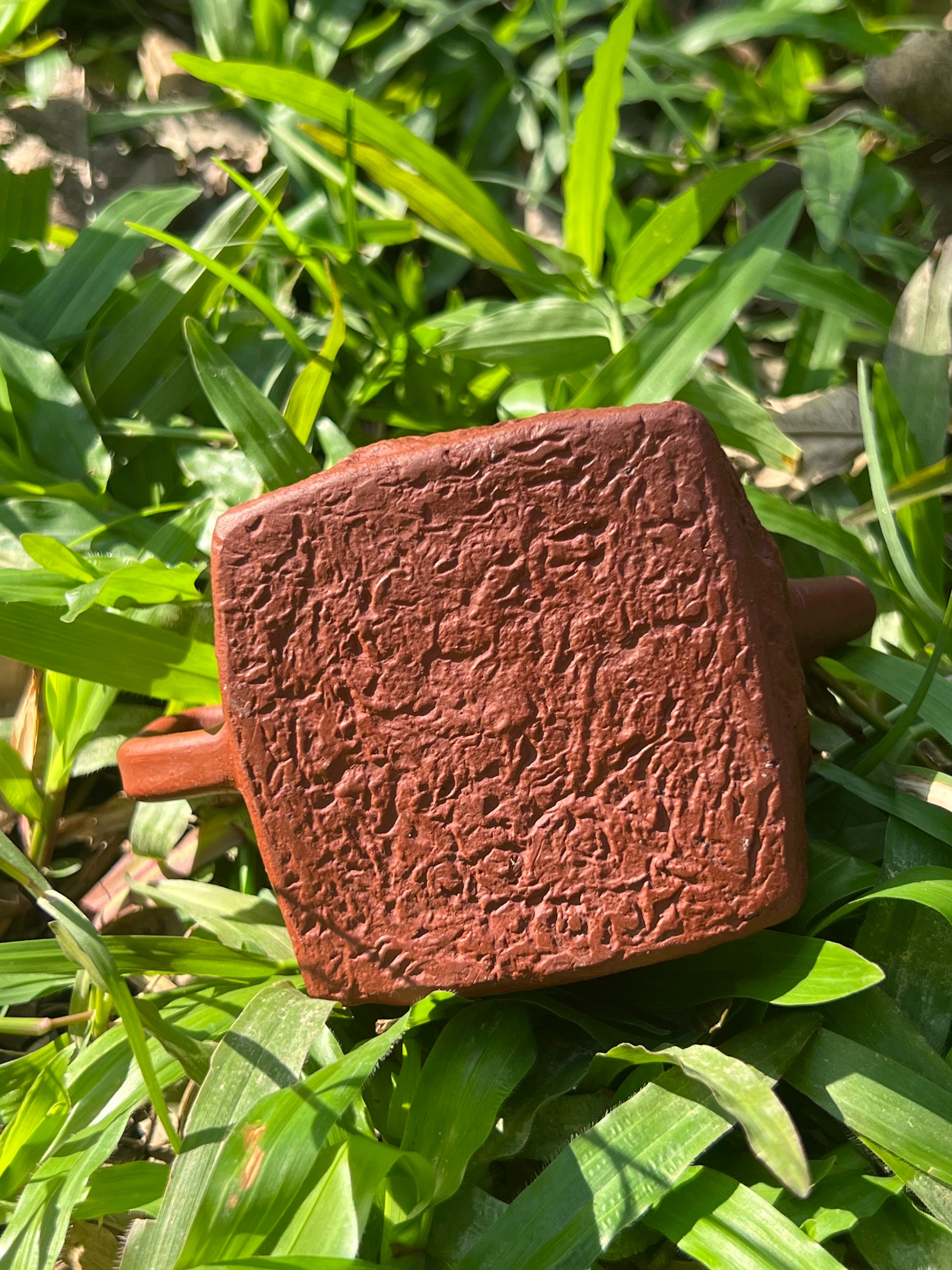 this is Chinese red clay teapot