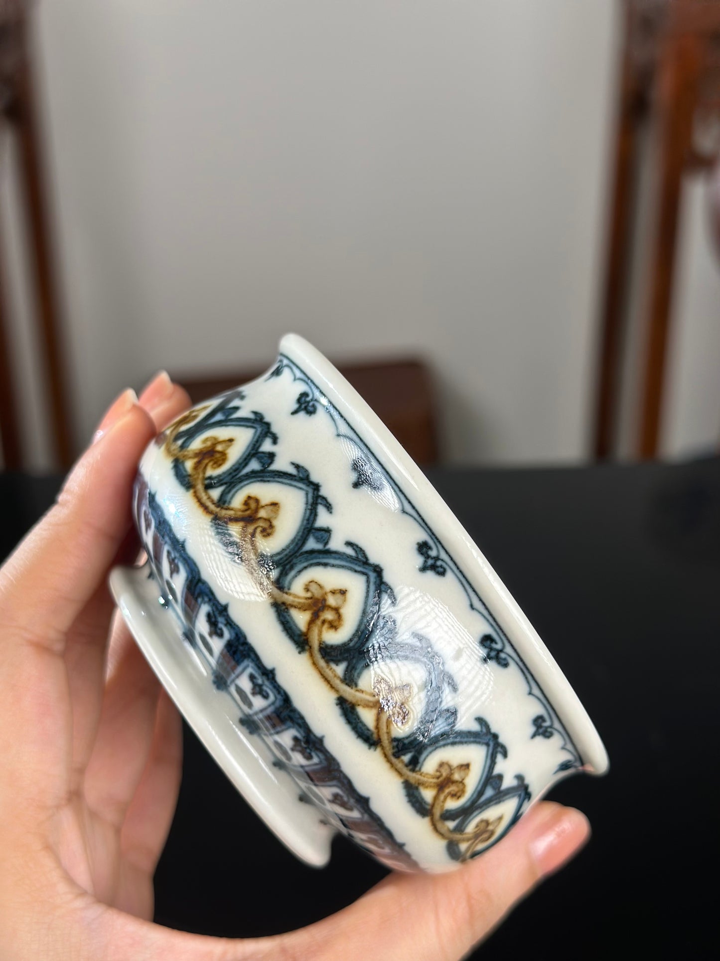 Handpainted Chinese Luxious Blue White Porcelain  Underglaze Gold Youlijin Traditional Baoxiang Flower Pattern Masterpiece Gaiwan Teacup Set Artwork