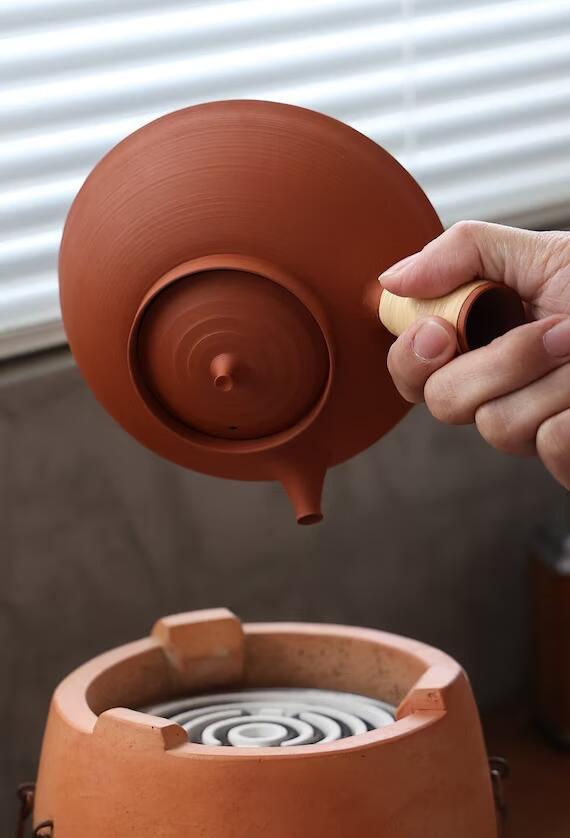 This is a pottery kettle