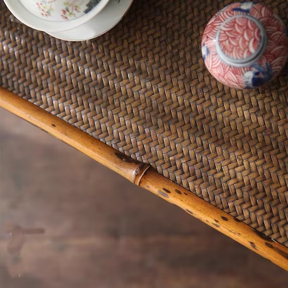 This is a meilu bamboo shelf bamboo rack.this is a bamboo teaware storage shelf