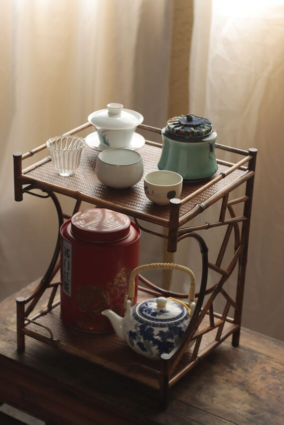 This is a meilu bamboo shelf bamboo rack.this is a bamboo teaware storage shelf