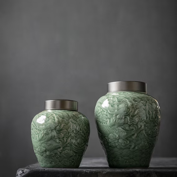 this is a celadon tea jar.this is a green ceramic tea storage canister