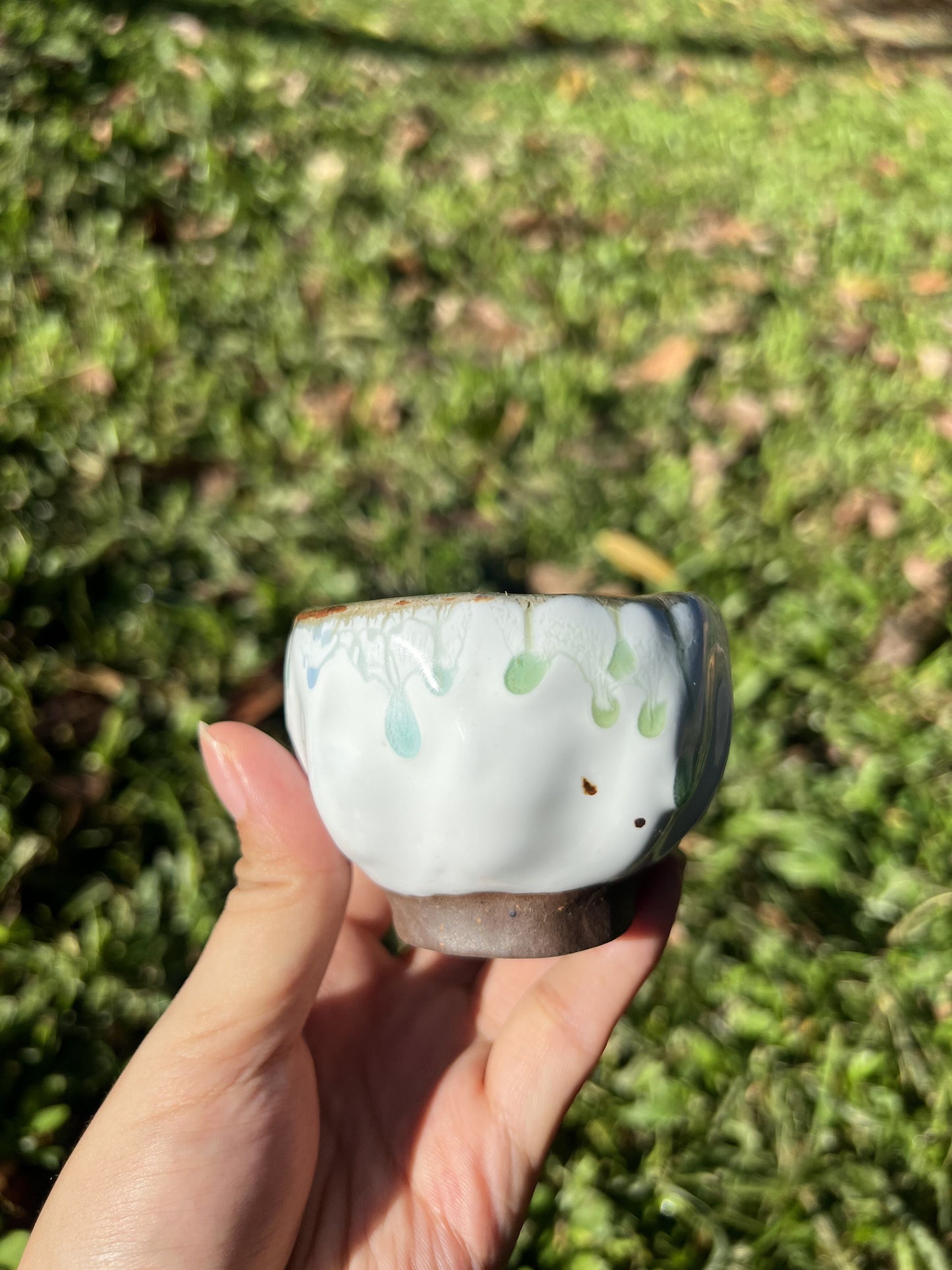 This is a shino ware teacup.this is a shinoyaki teacup