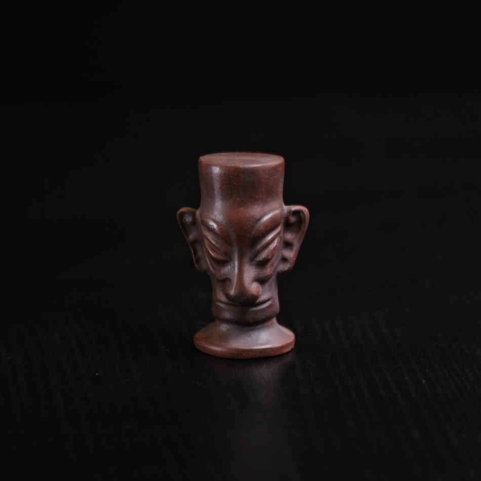 This is Chinese sanxingdui pottery lid saucer. this is Chinese yixing clay lid saucer