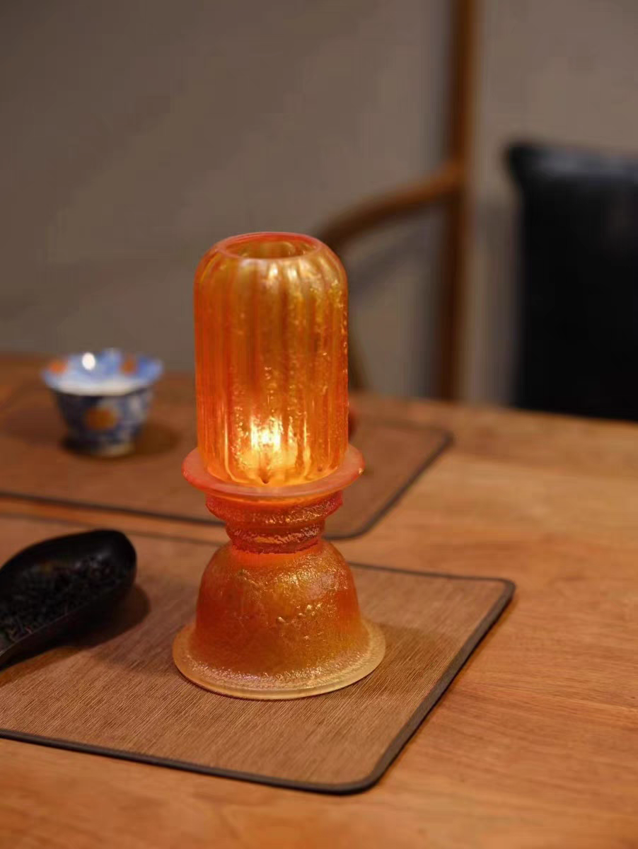 this is a liuli candlestick