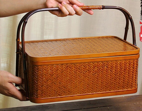 This is a bamboo weaving basket