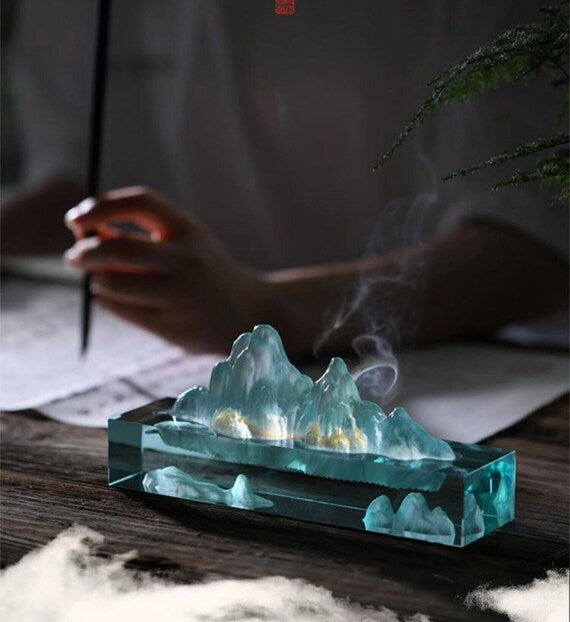 This is a colored glass liuli incense holder